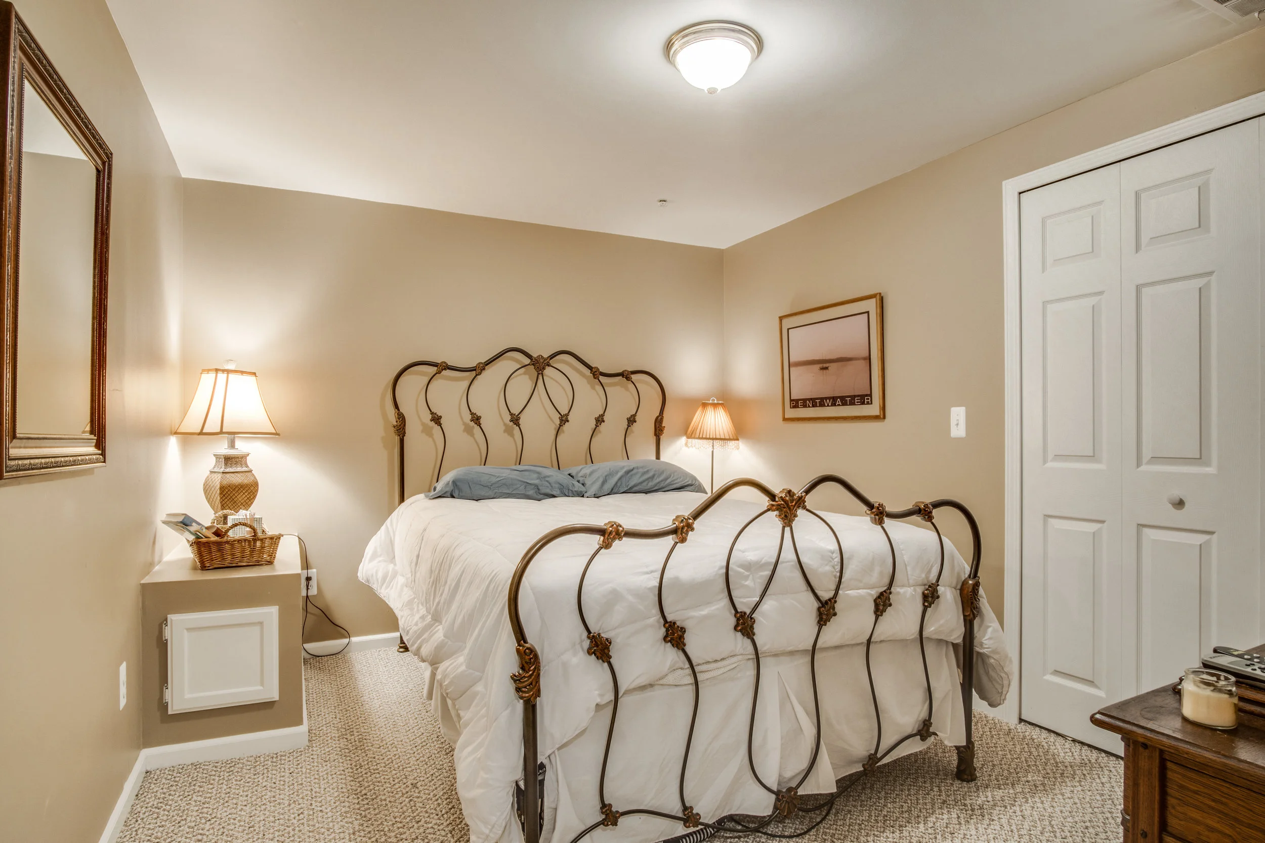 Interiors (35 of 37).JPG