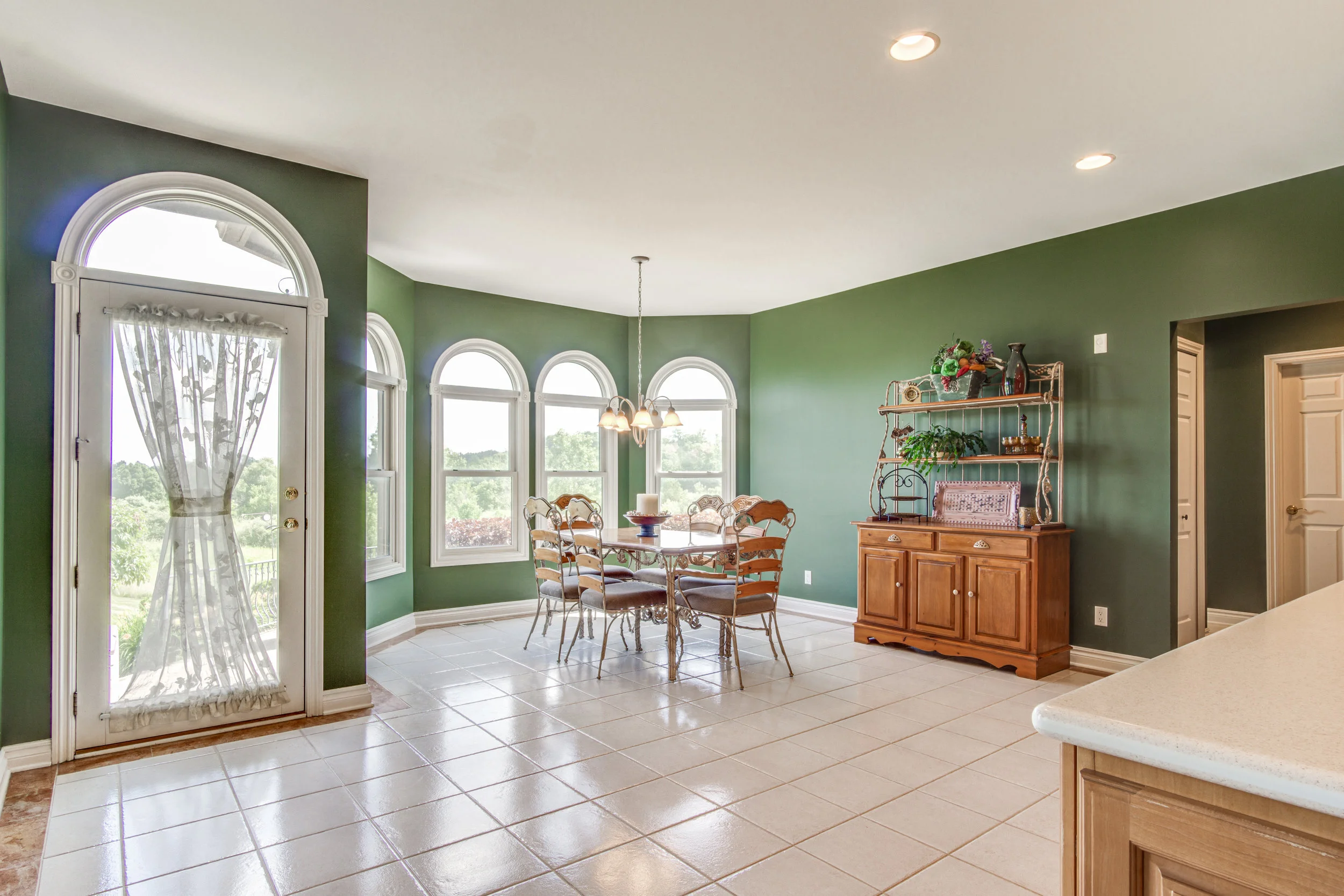 Interiors (18 of 61).jpg