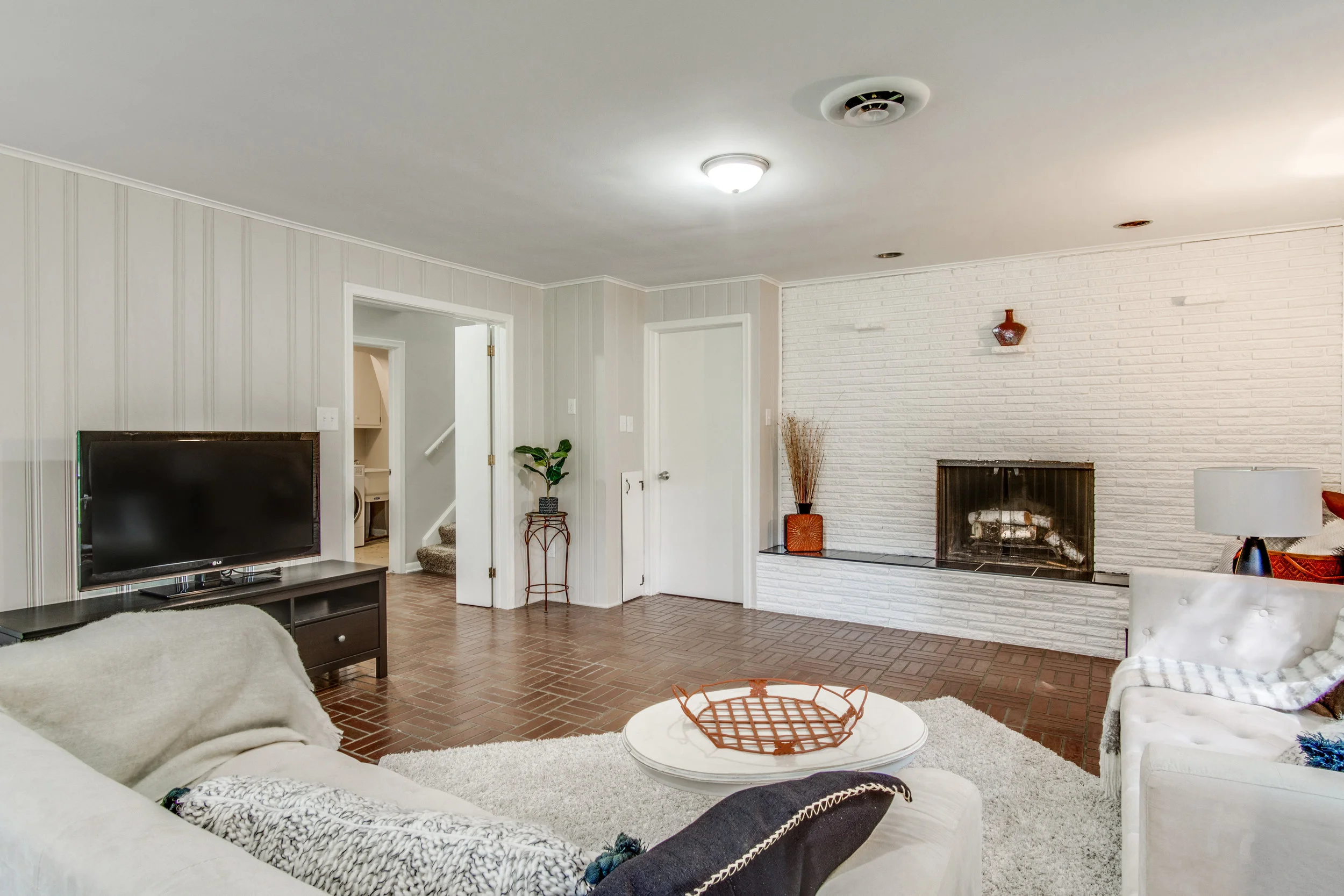 Interiors (8 of 57).jpg