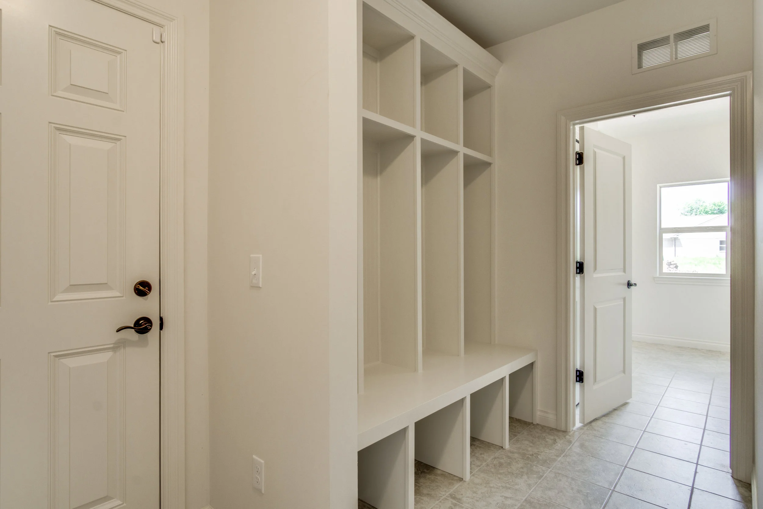 Interiors (22 of 46).jpg