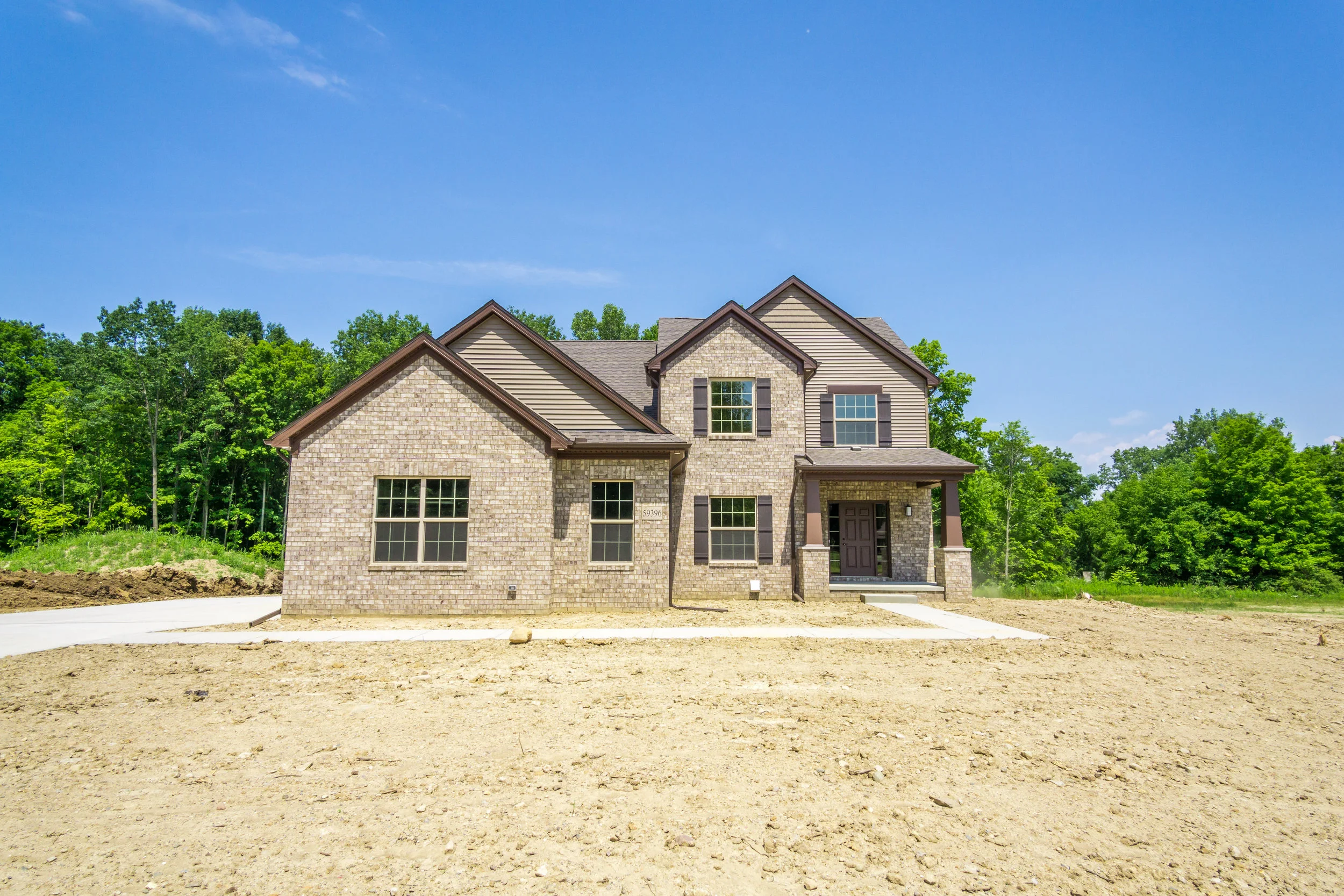 Photos and 3-D Virtual Tour of South Lyon Home