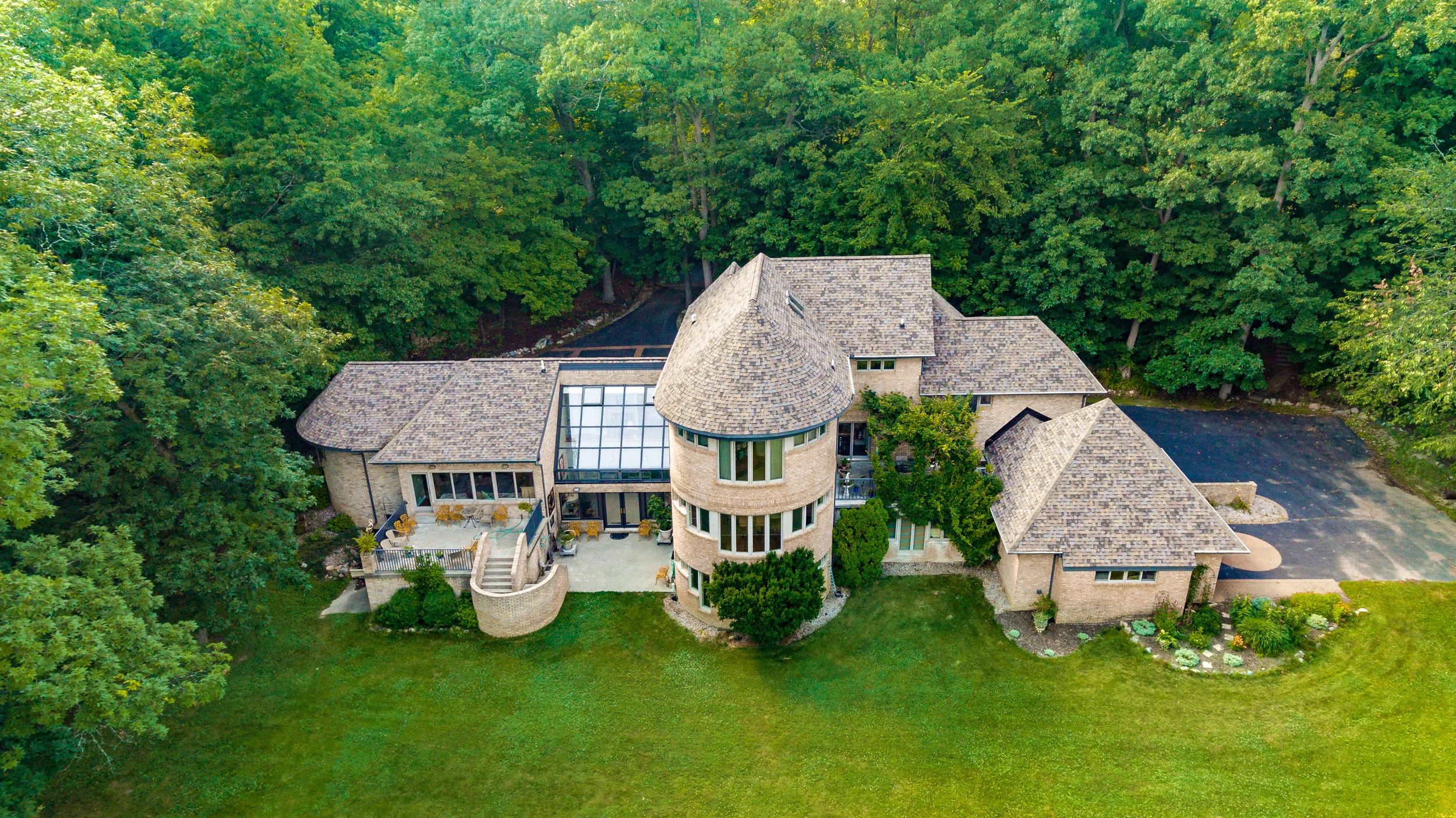 Exteriors (8 of 26).jpg