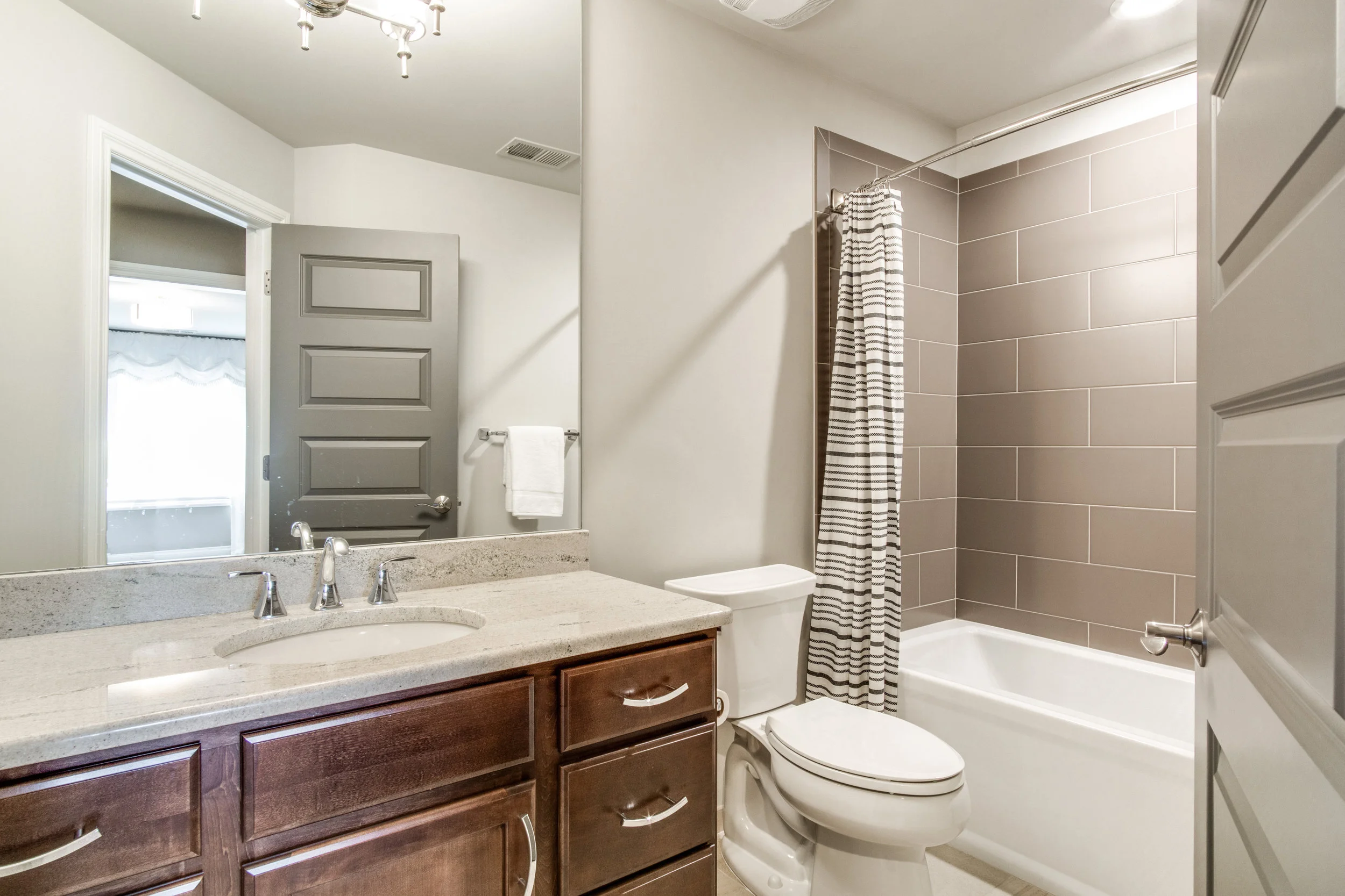 Interiors (42 of 71).jpg