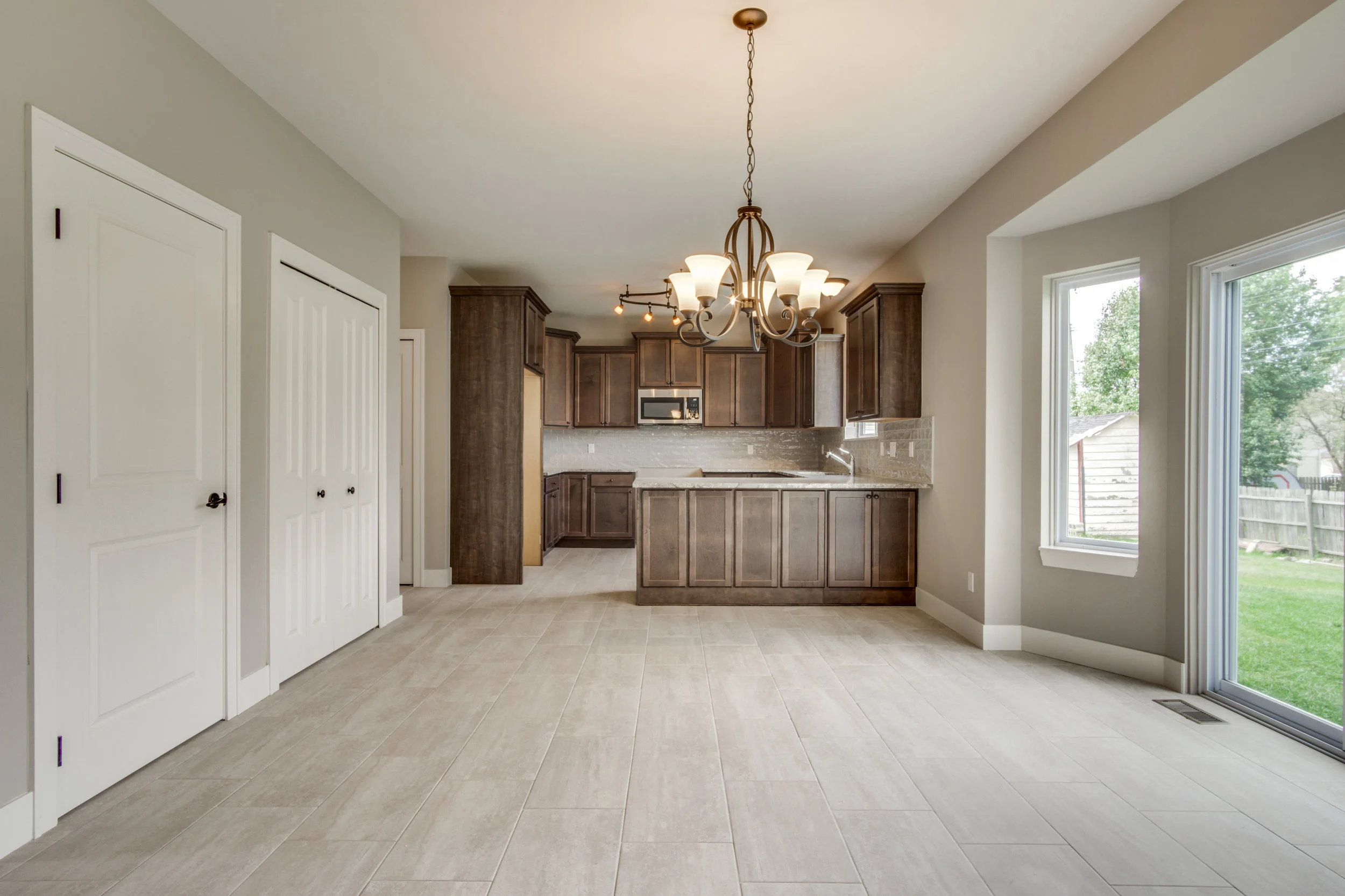 Interiors (8 of 37).jpg