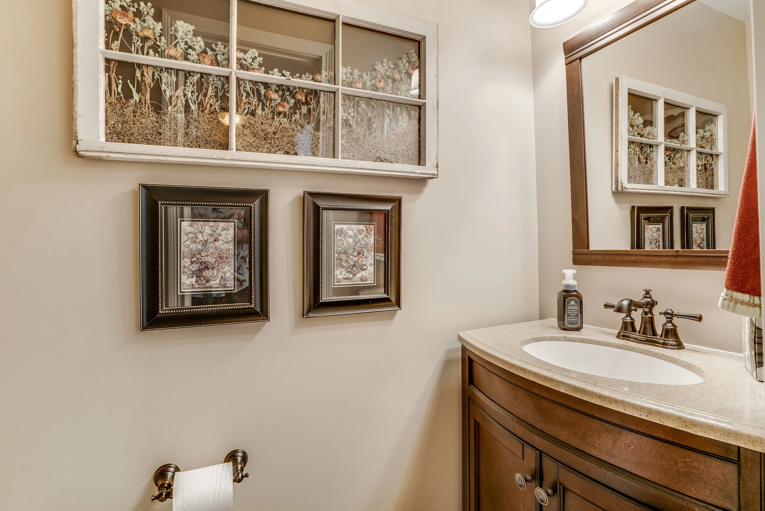 Interiors (21 of 57).jpg