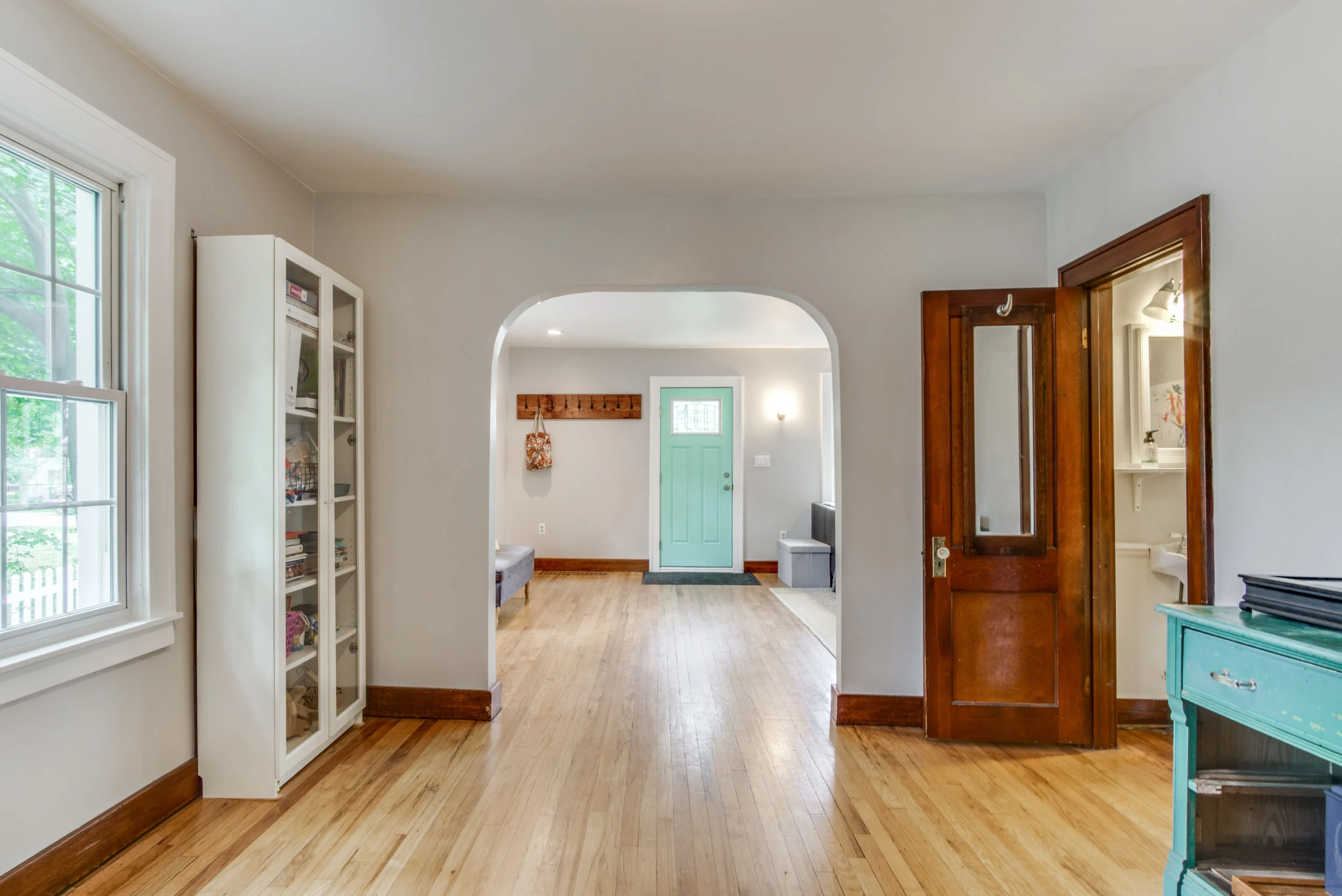 Interiors (10 of 37).jpg