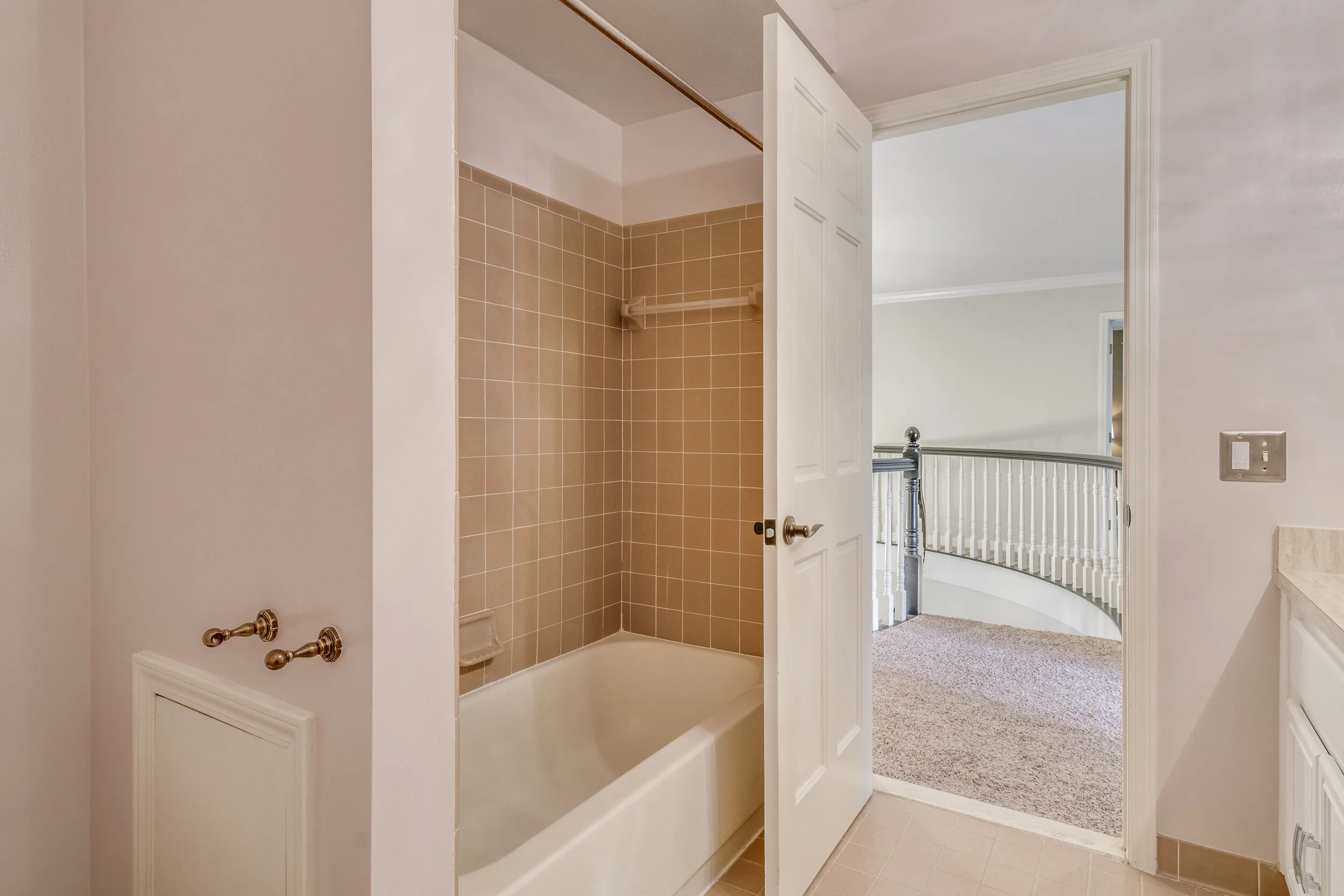 Interiors (40 of 69).jpg
