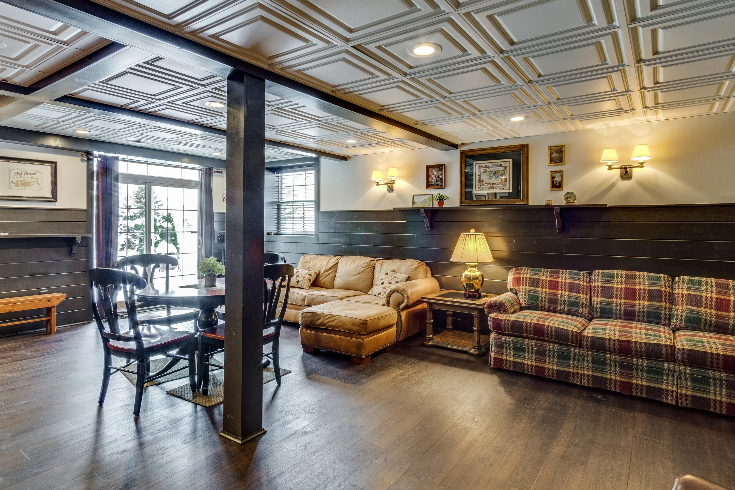 Interiors (40 of 50).jpg