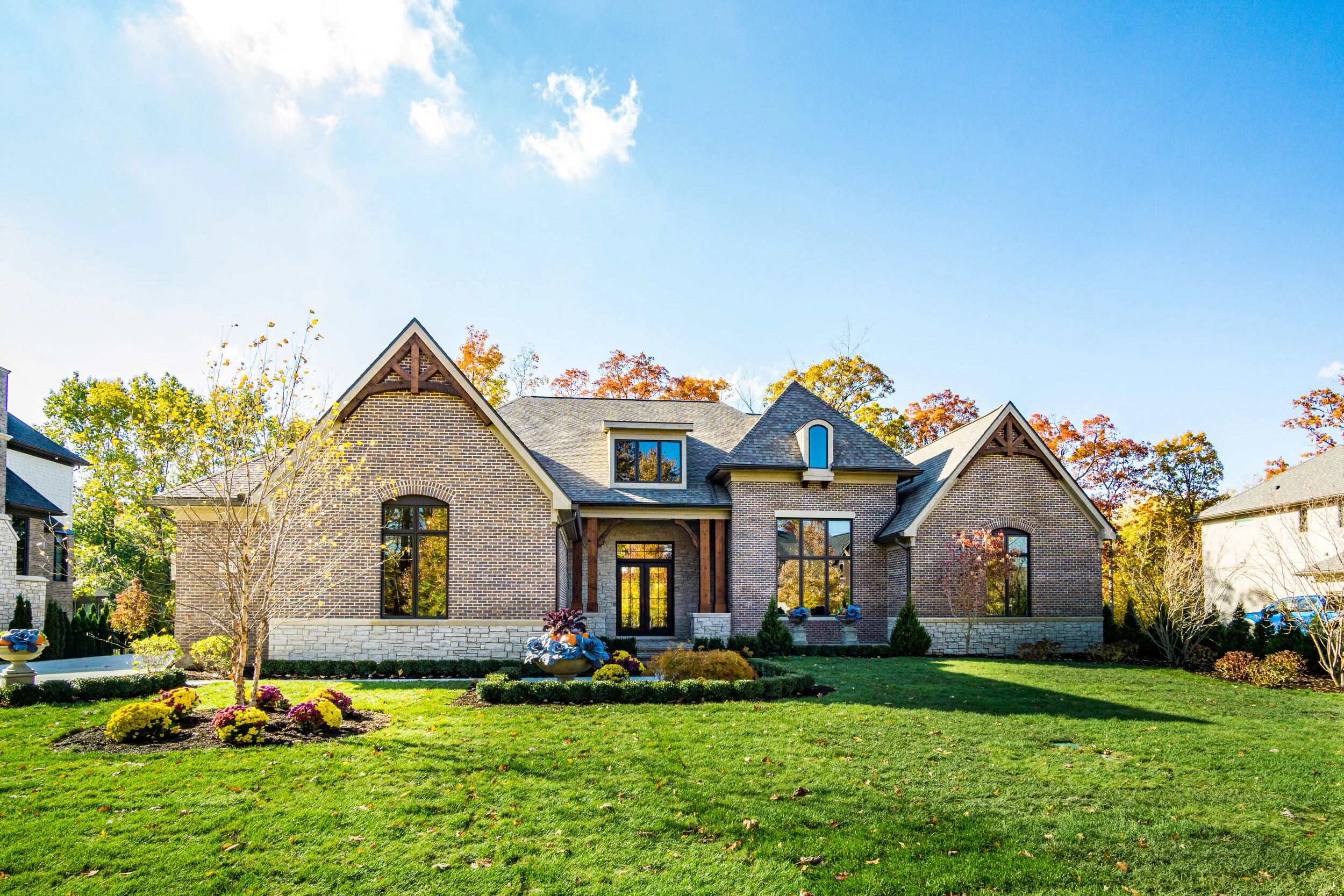 Exteriors (3 of 10).jpg