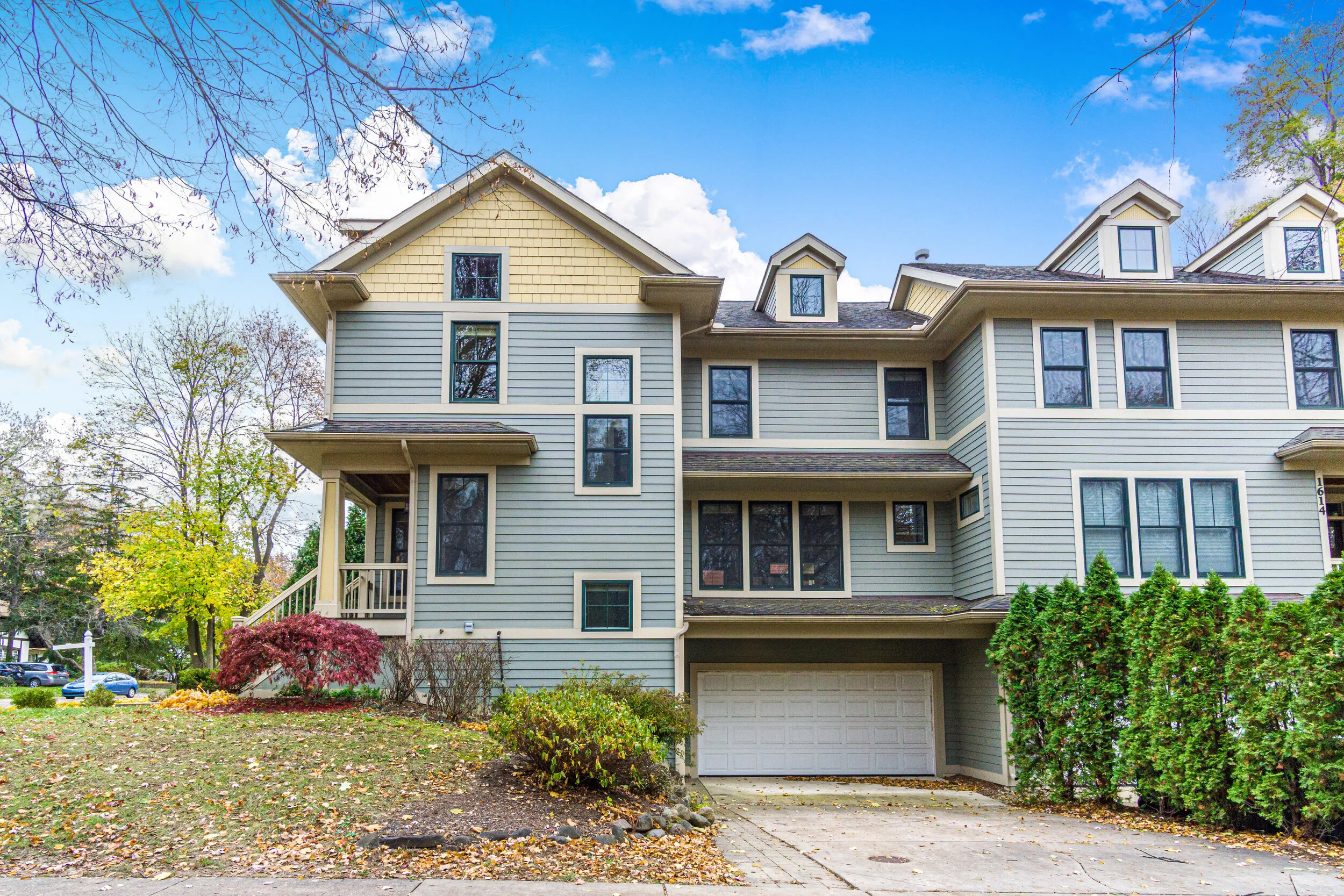 Exteriors (7 of 10).jpg