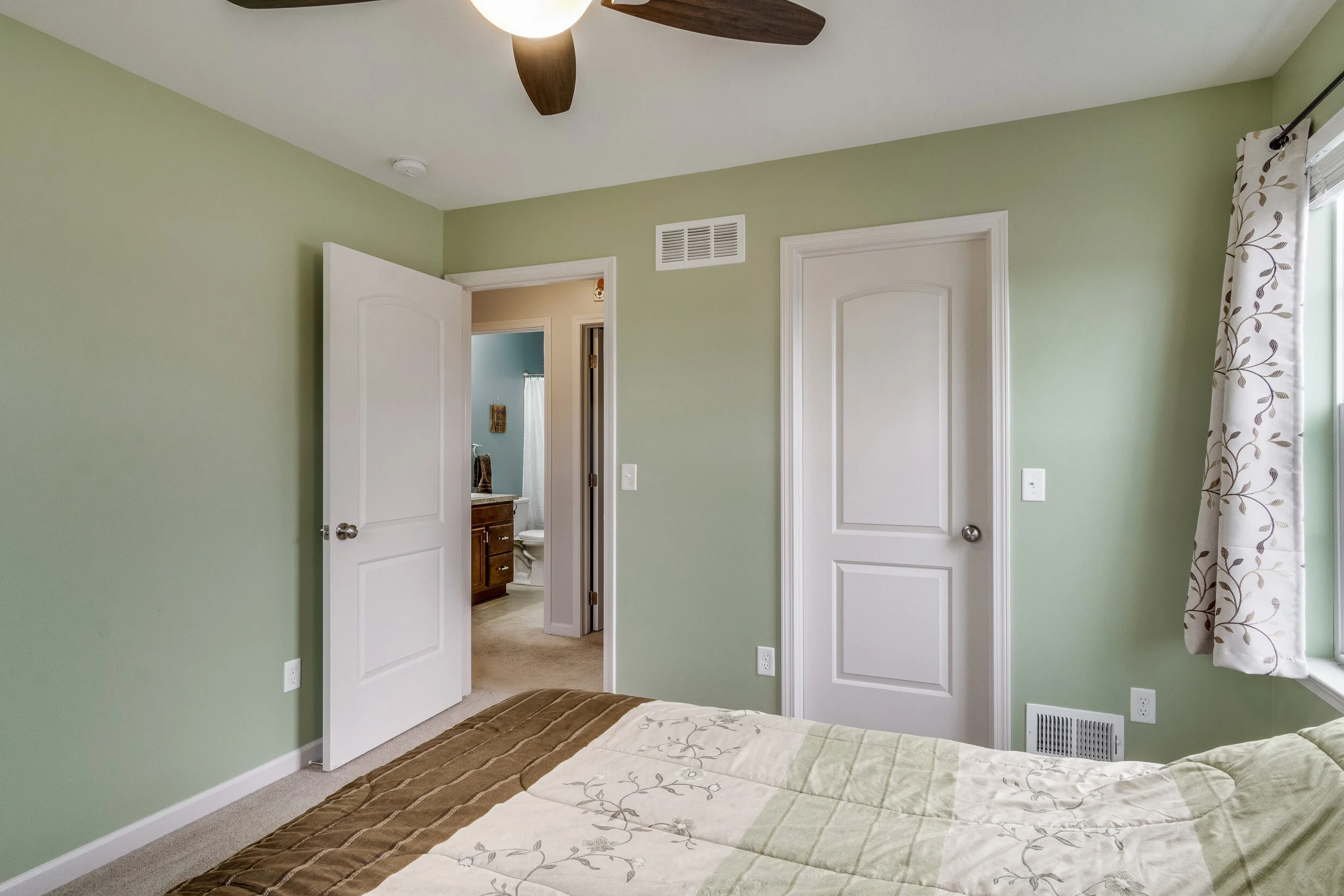 Interiors (32 of 45).jpg