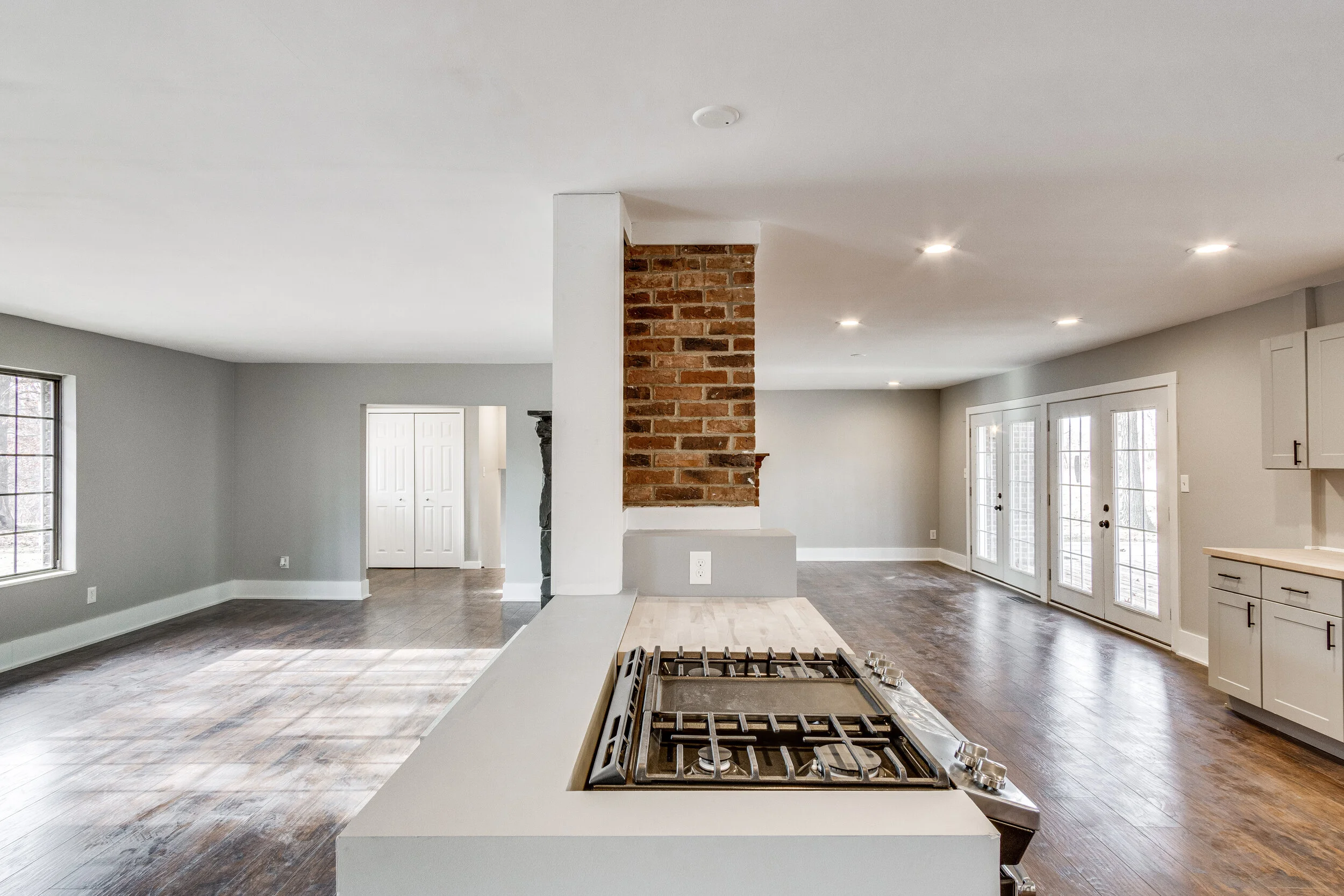 Interiors (12 of 60).jpg