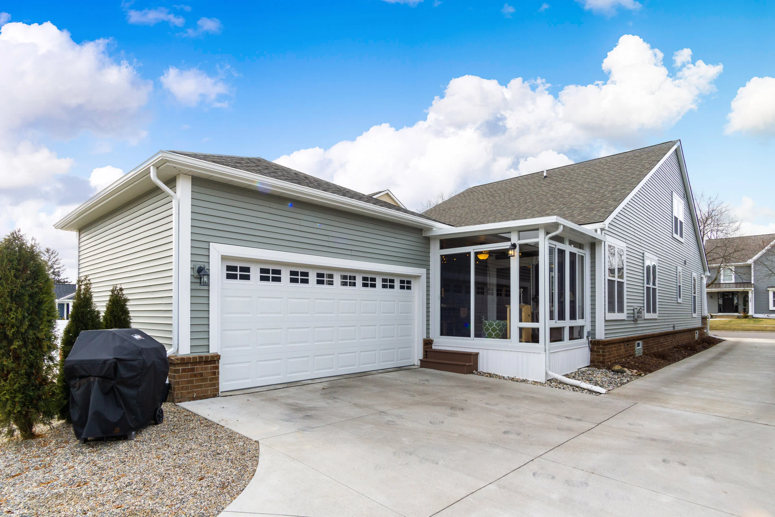 Exteriors (5 of 10).jpg