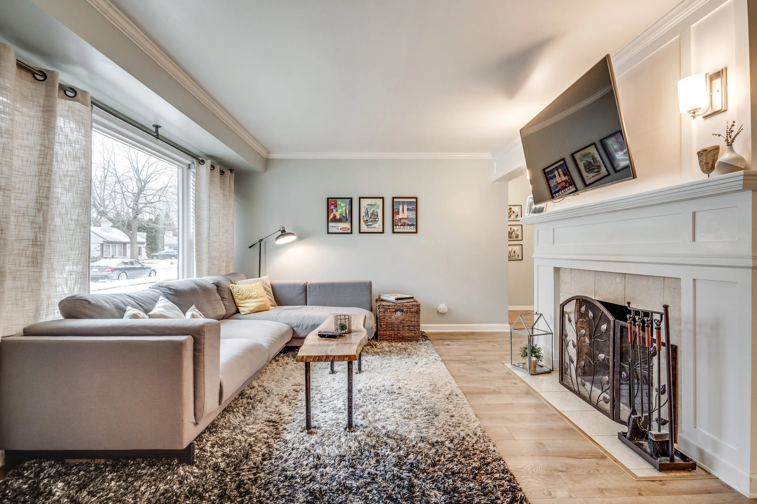 Interiors (6 of 25).JPG