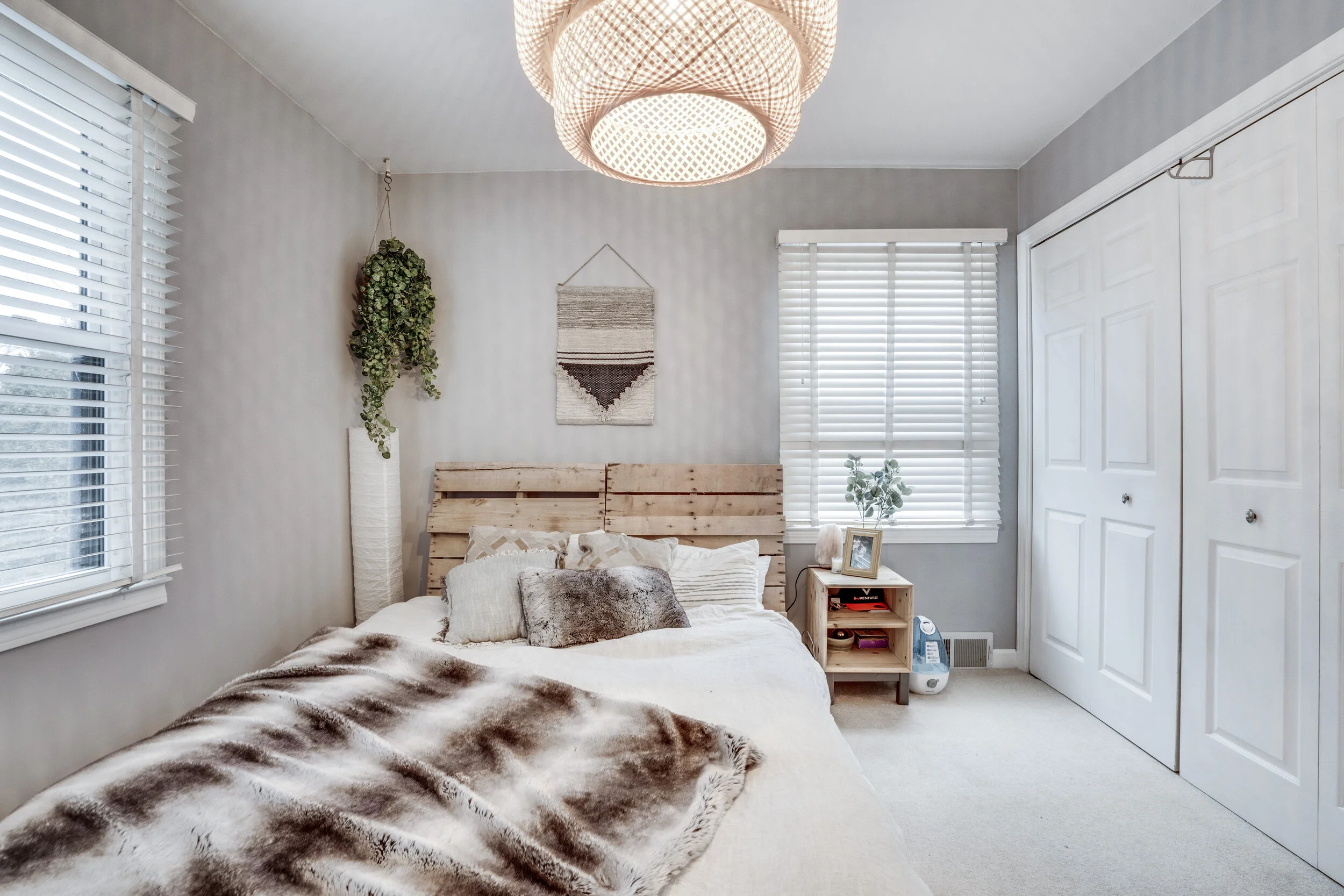 Interiors (18 of 25).JPG