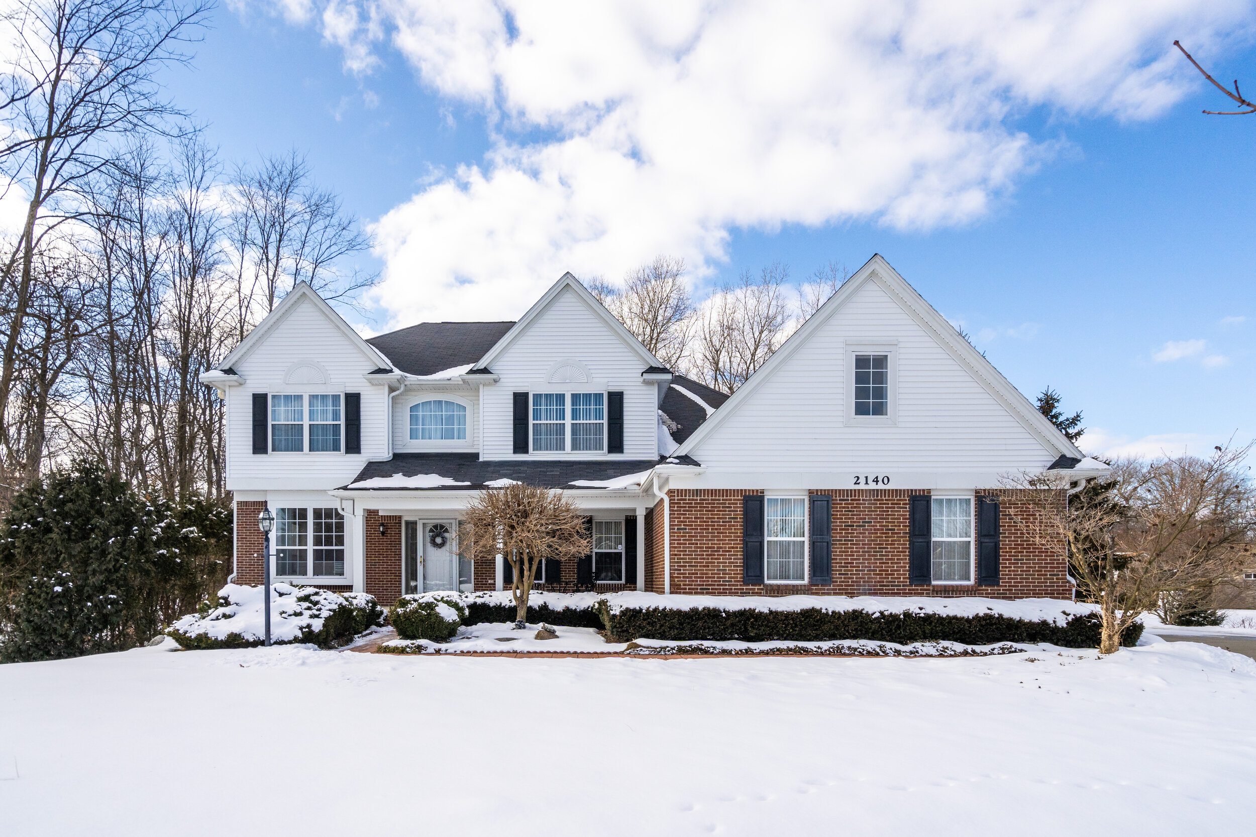 Updated Commerce Township Colonial