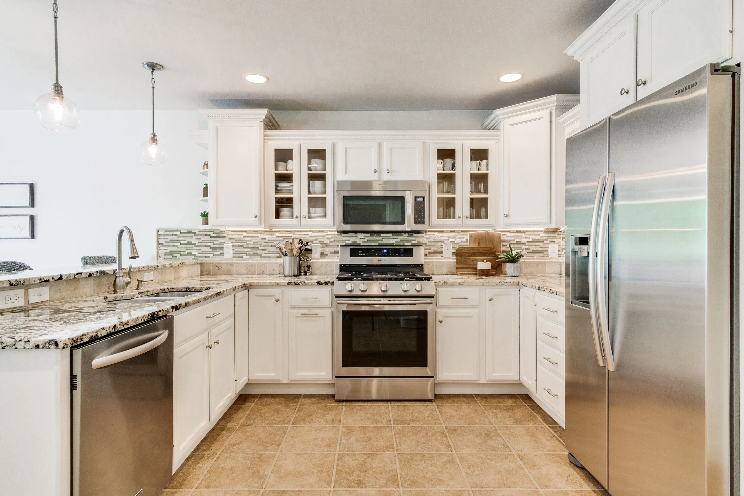 Interiors (19 of 52).jpg