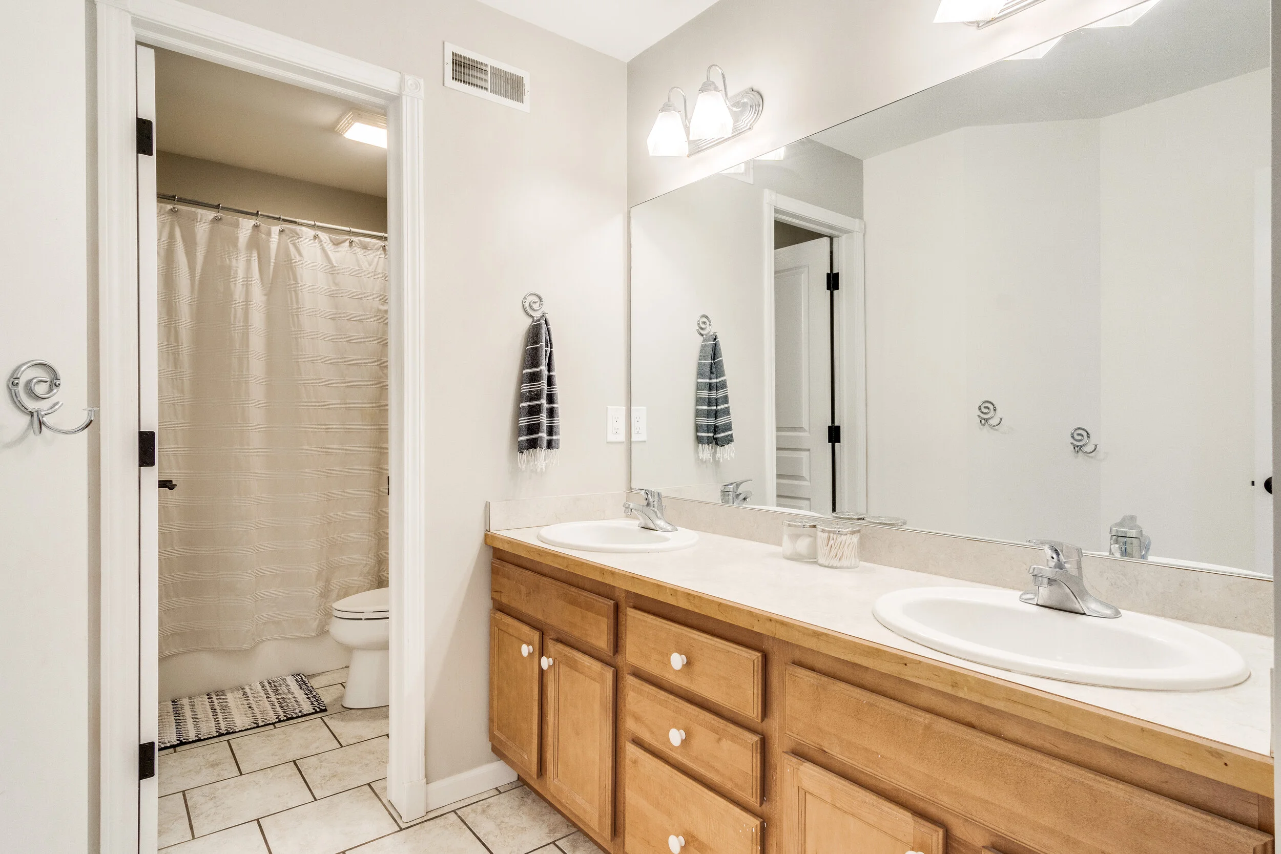 Interiors (35 of 52).jpg