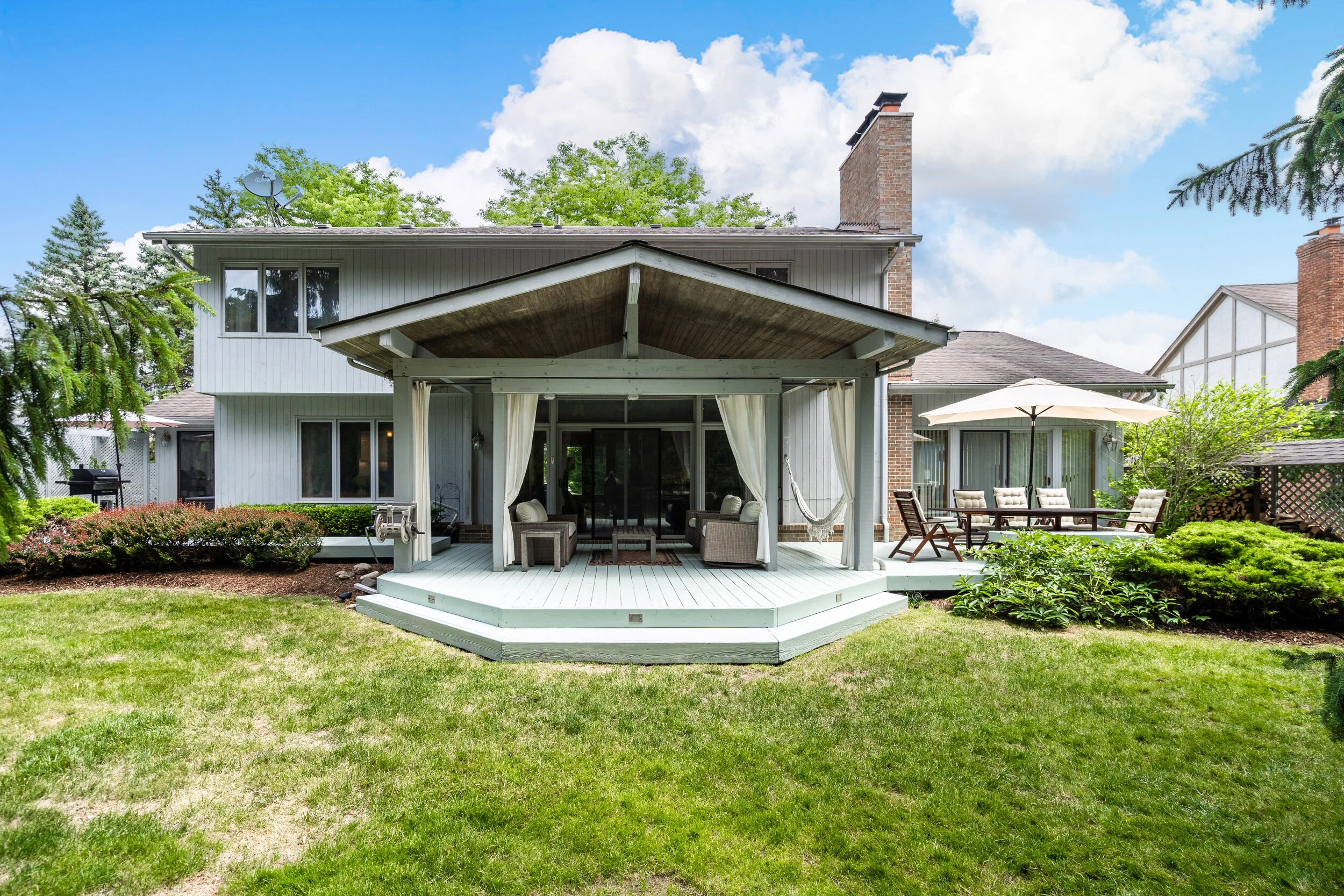 Exteriors (8 of 14).jpg