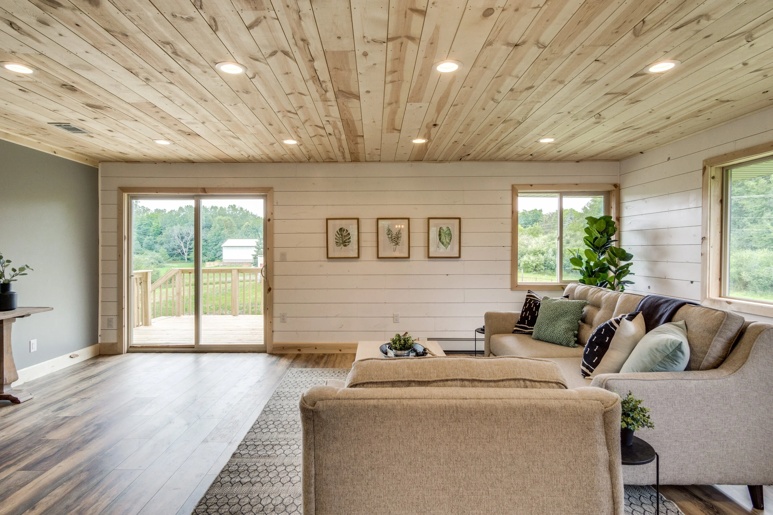 Interiors (14 of 45).jpg