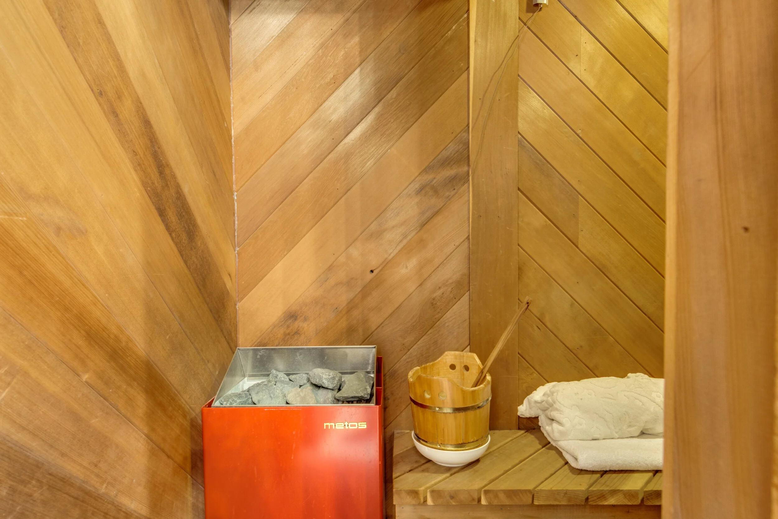 Interiors (60 of 65).jpg