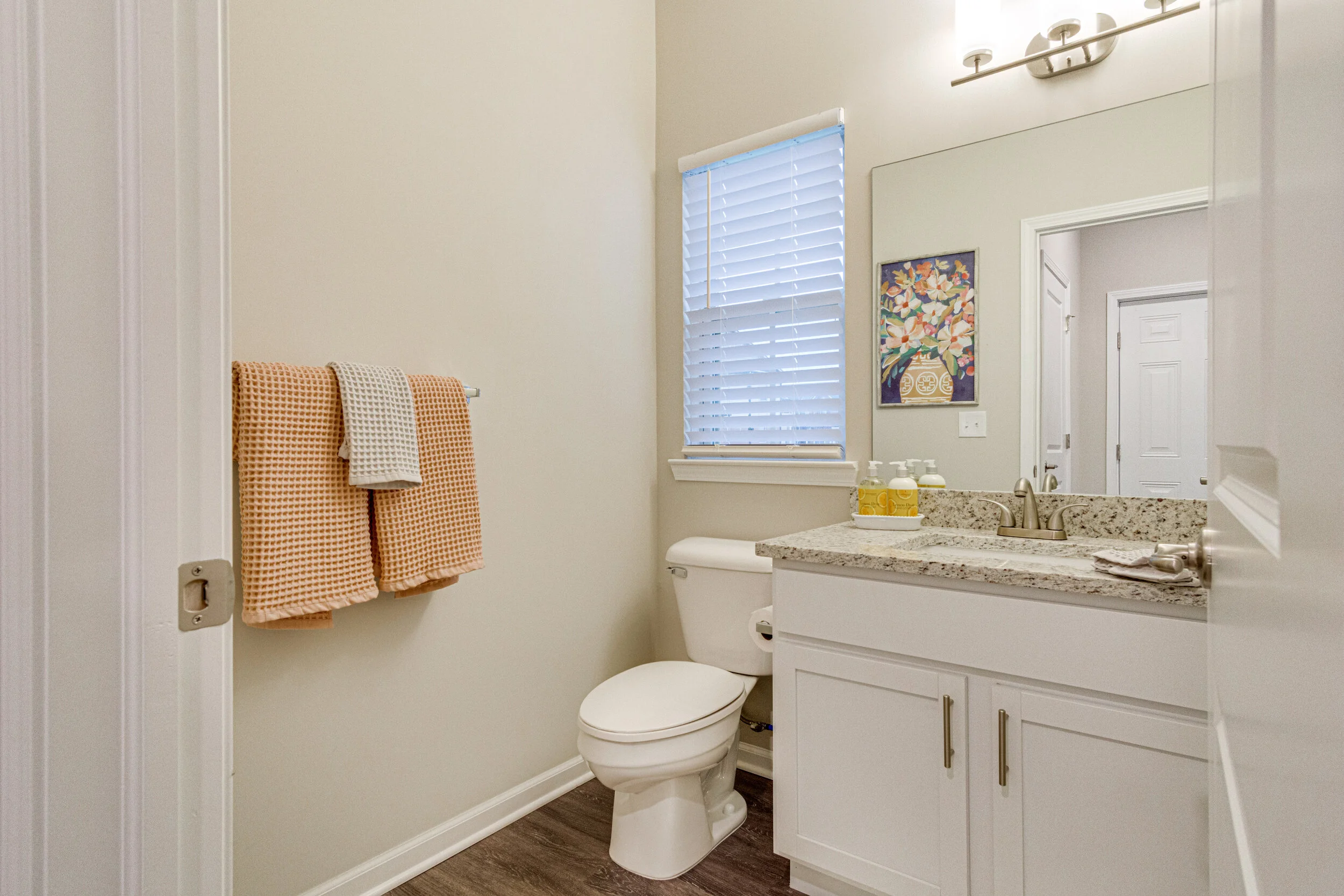 Interiors (15 of 34).jpg