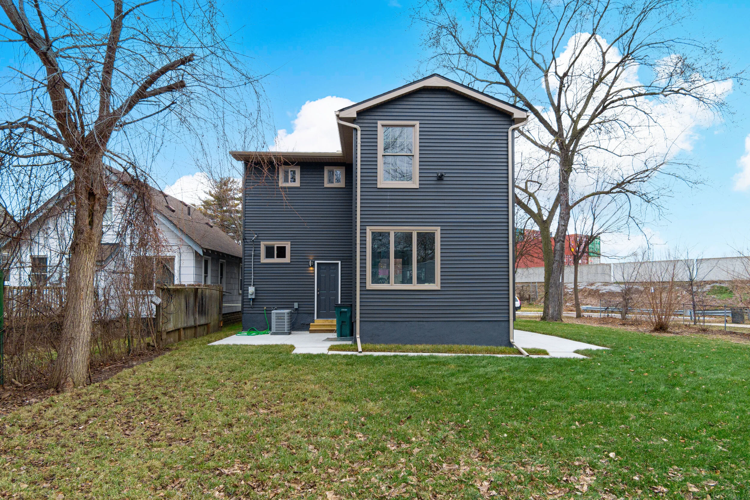 Exteriors (5 of 9).jpg