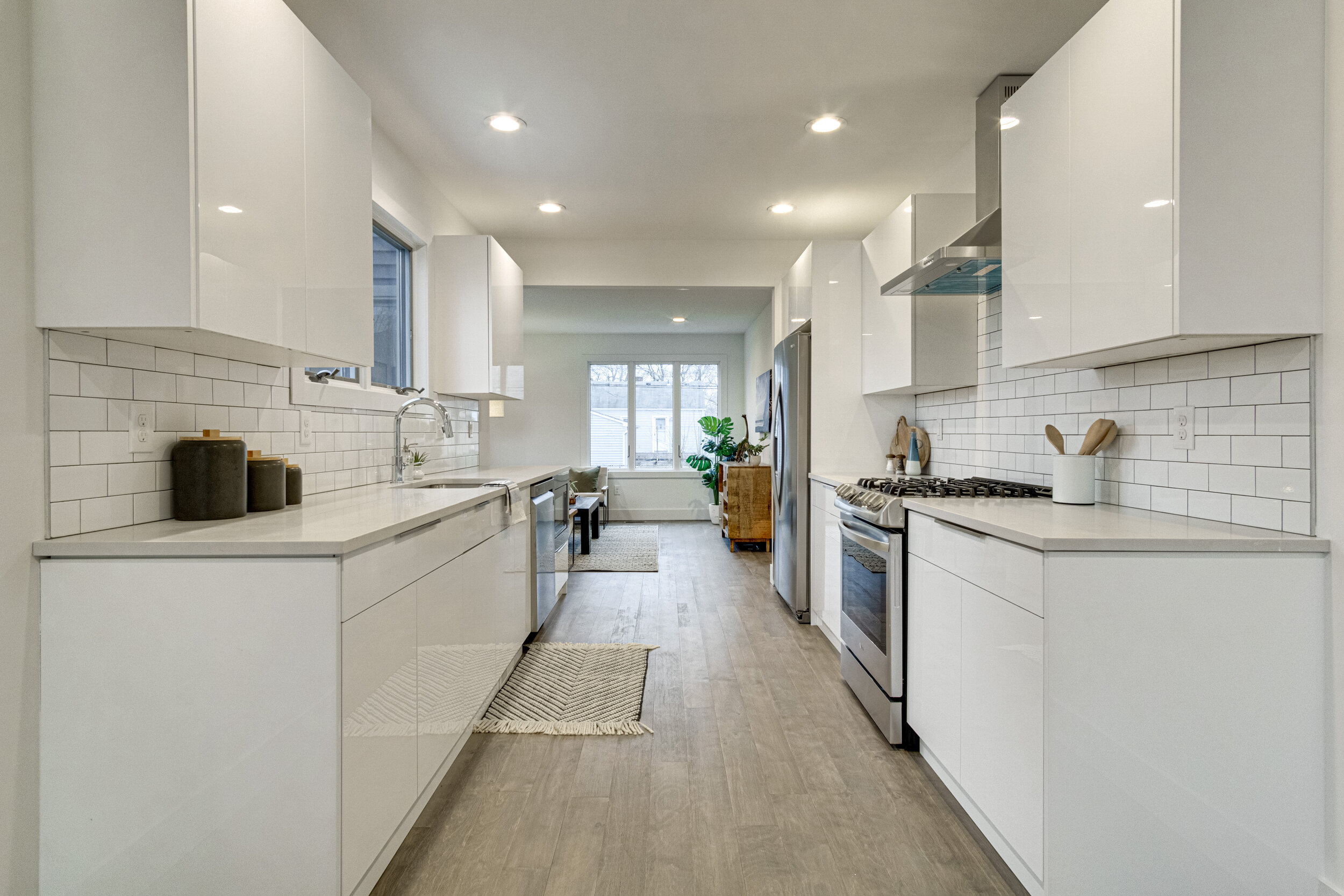 Interiors (9 of 40).jpg
