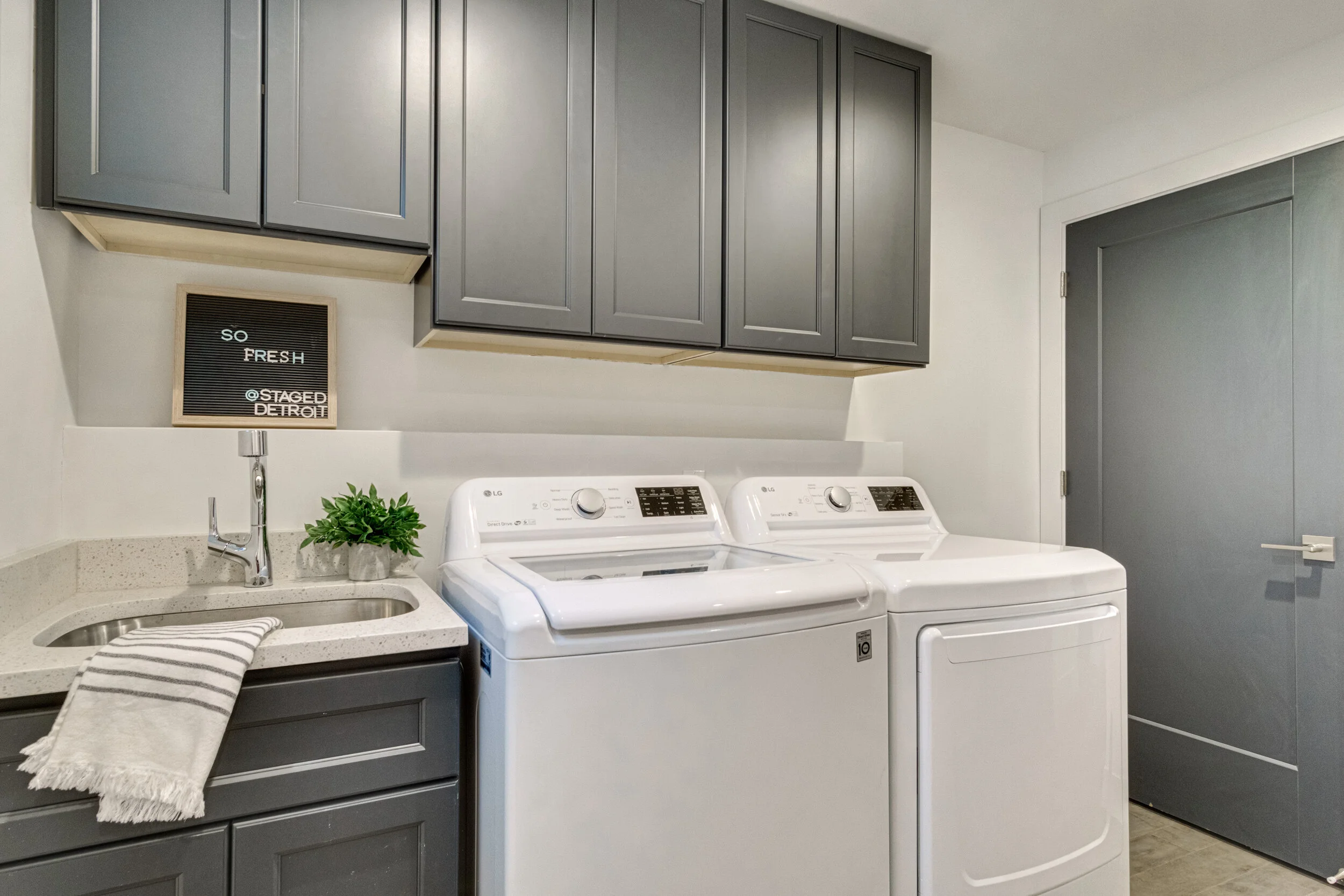 Interiors (24 of 40).jpg
