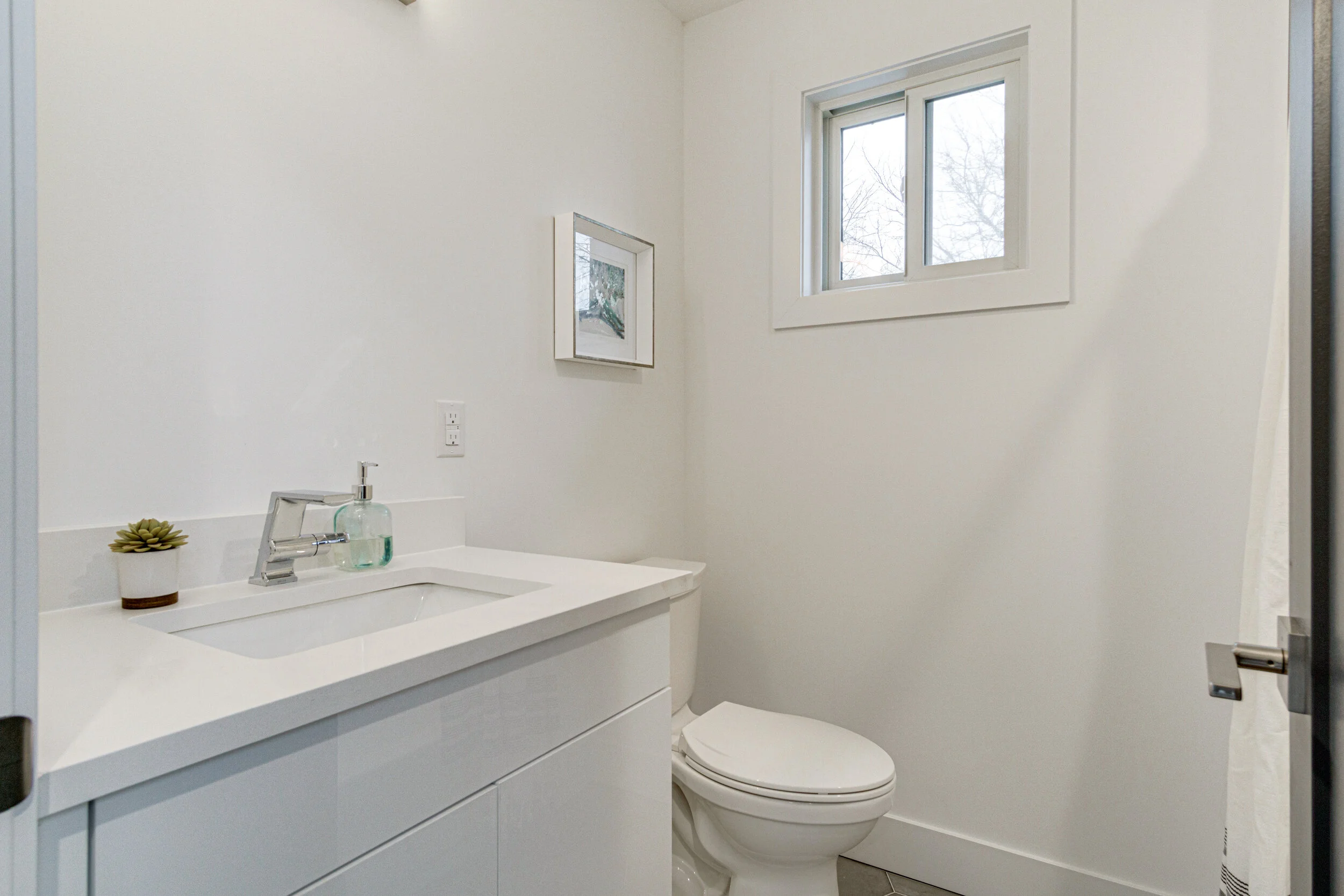 Interiors (30 of 40).jpg