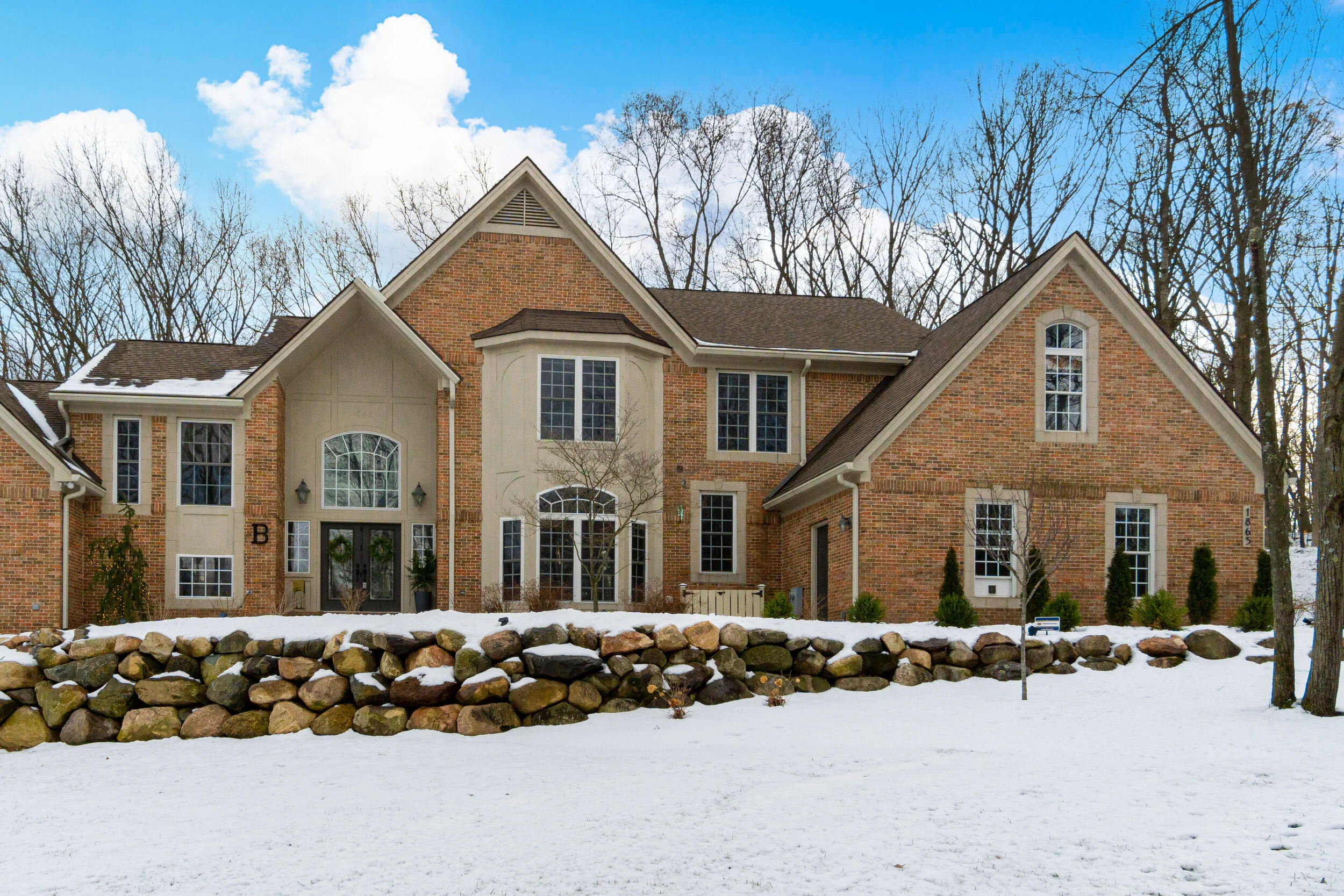 Exteriors (3 of 17).jpg