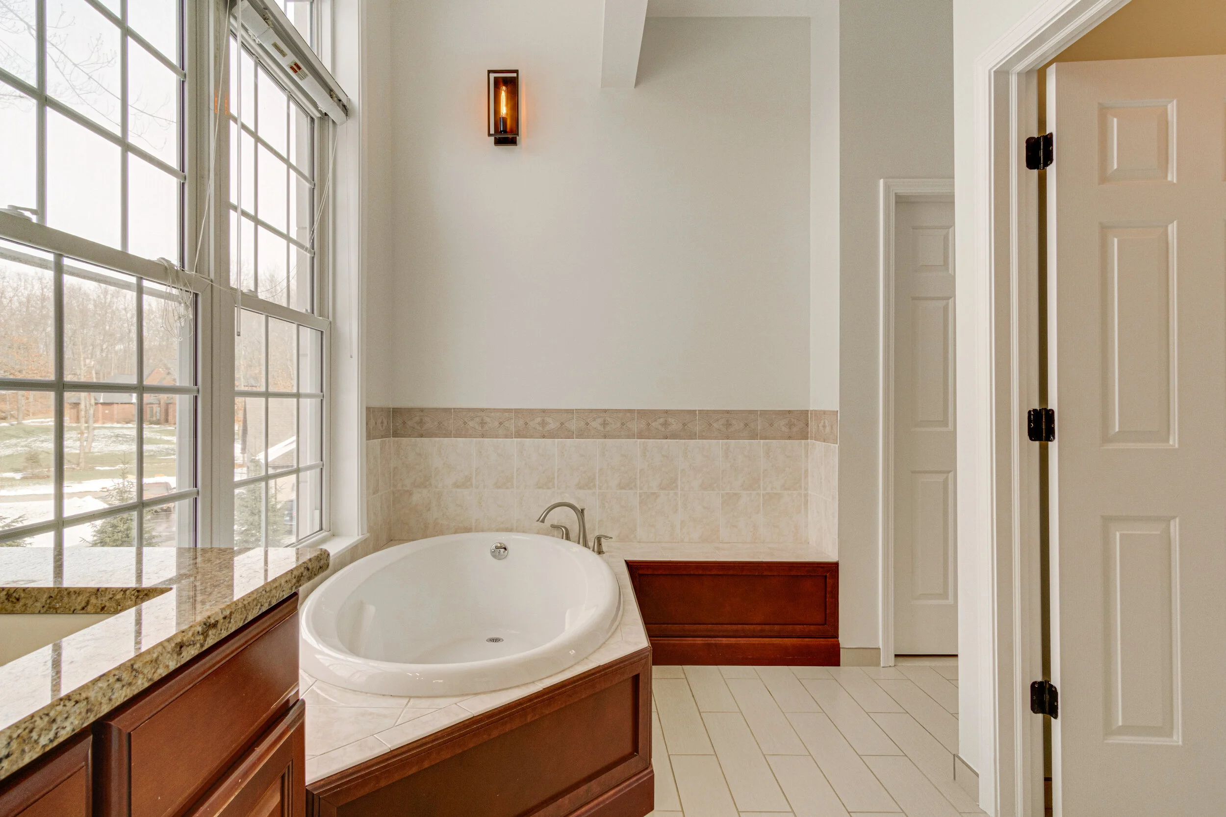 Interiors (17 of 82).jpg