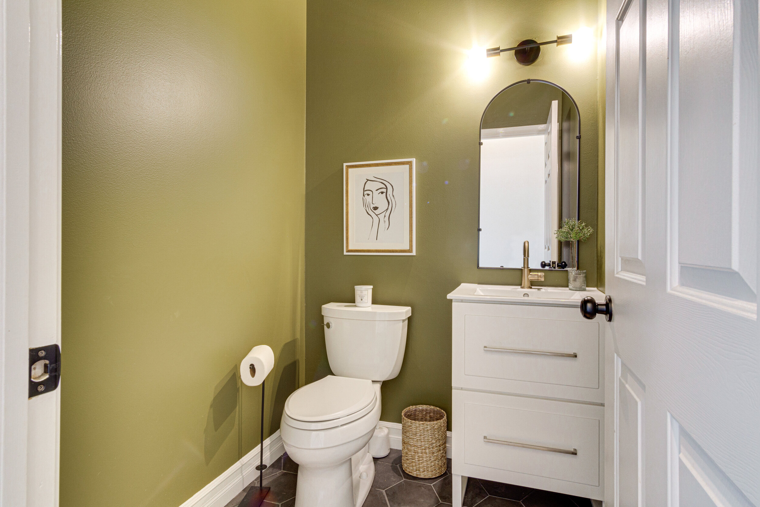Interiors (37 of 82).jpg
