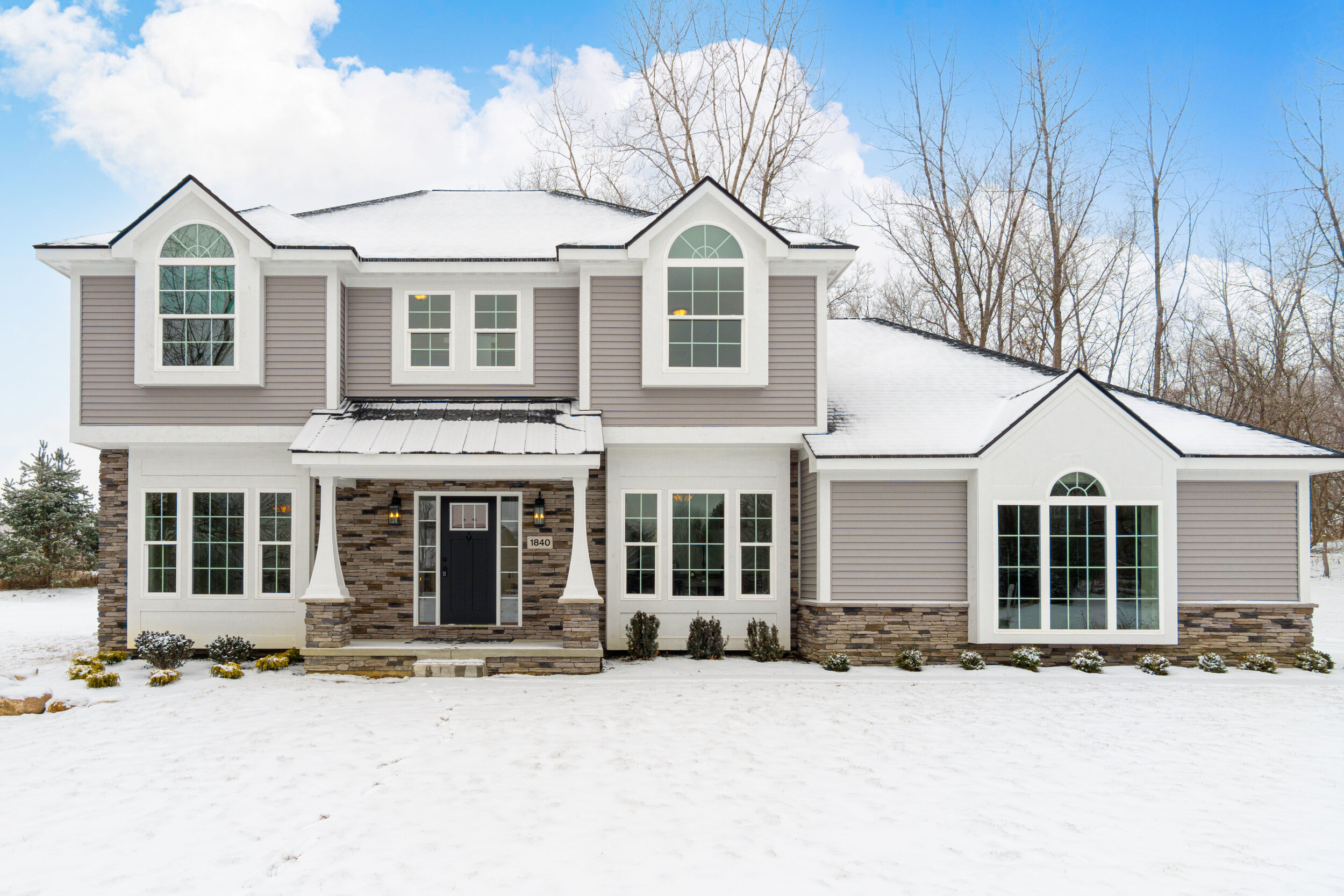 Exteriors (3 of 10).jpg