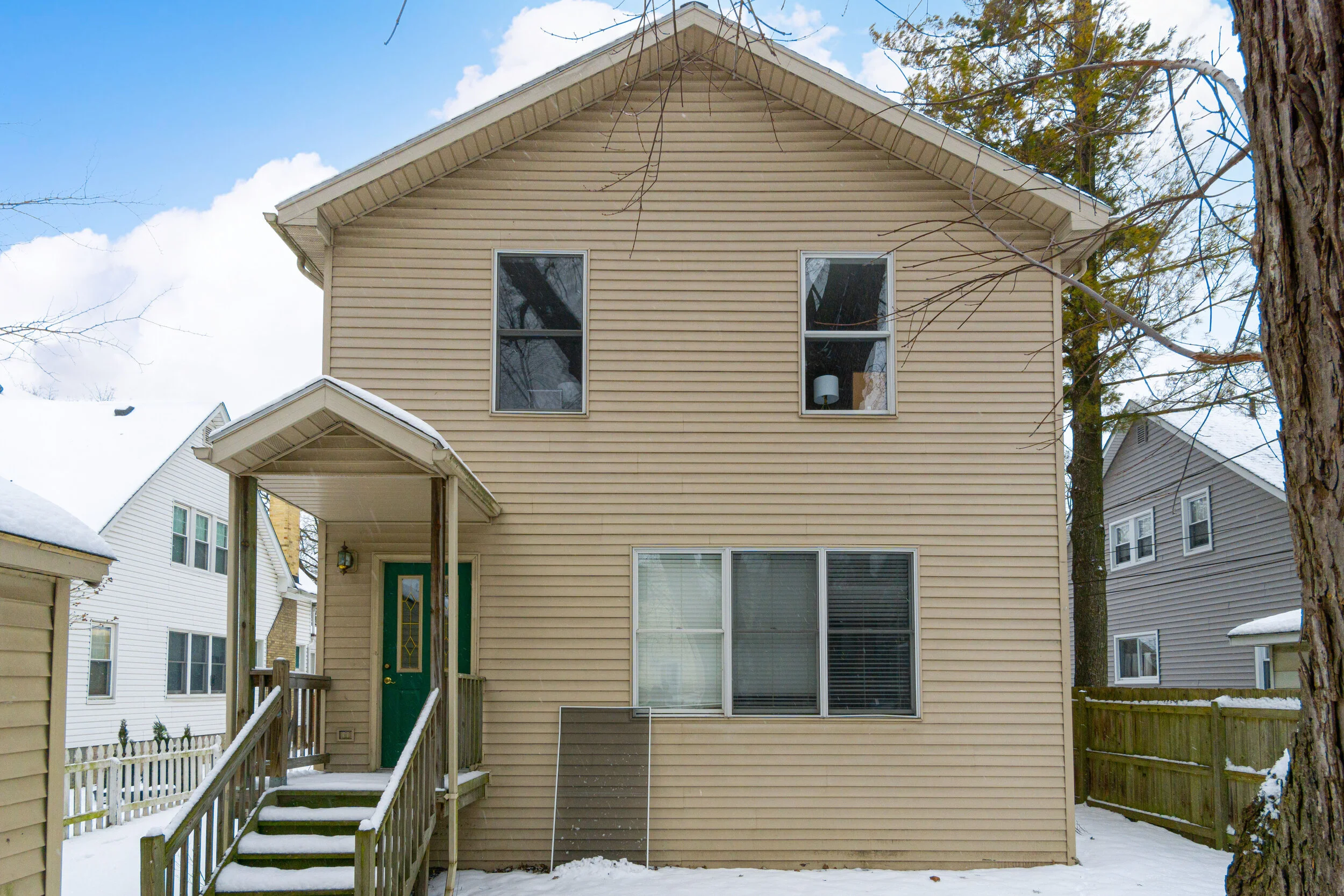 Exteriors (6 of 11).jpg