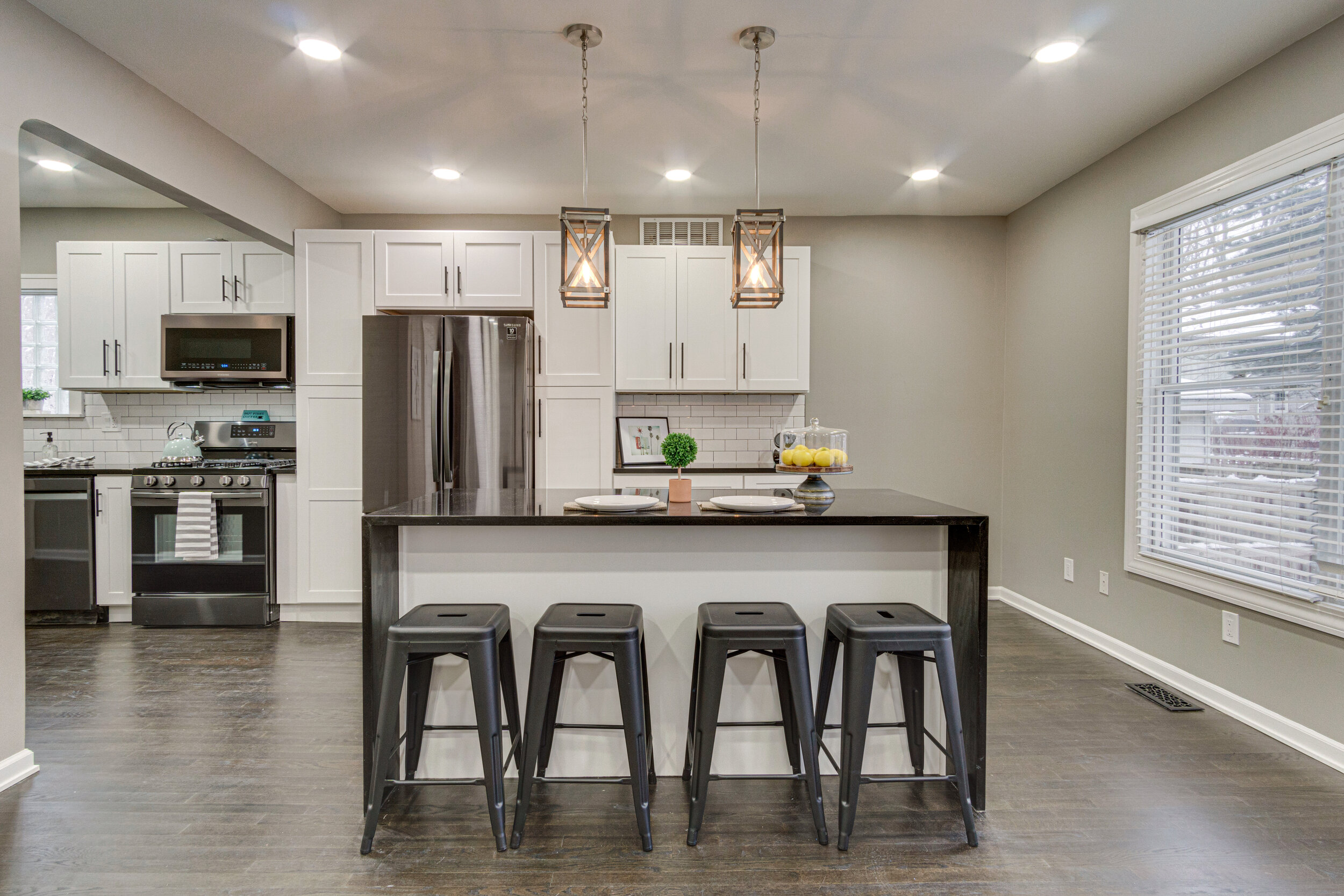 Interiors (16 of 51).jpg