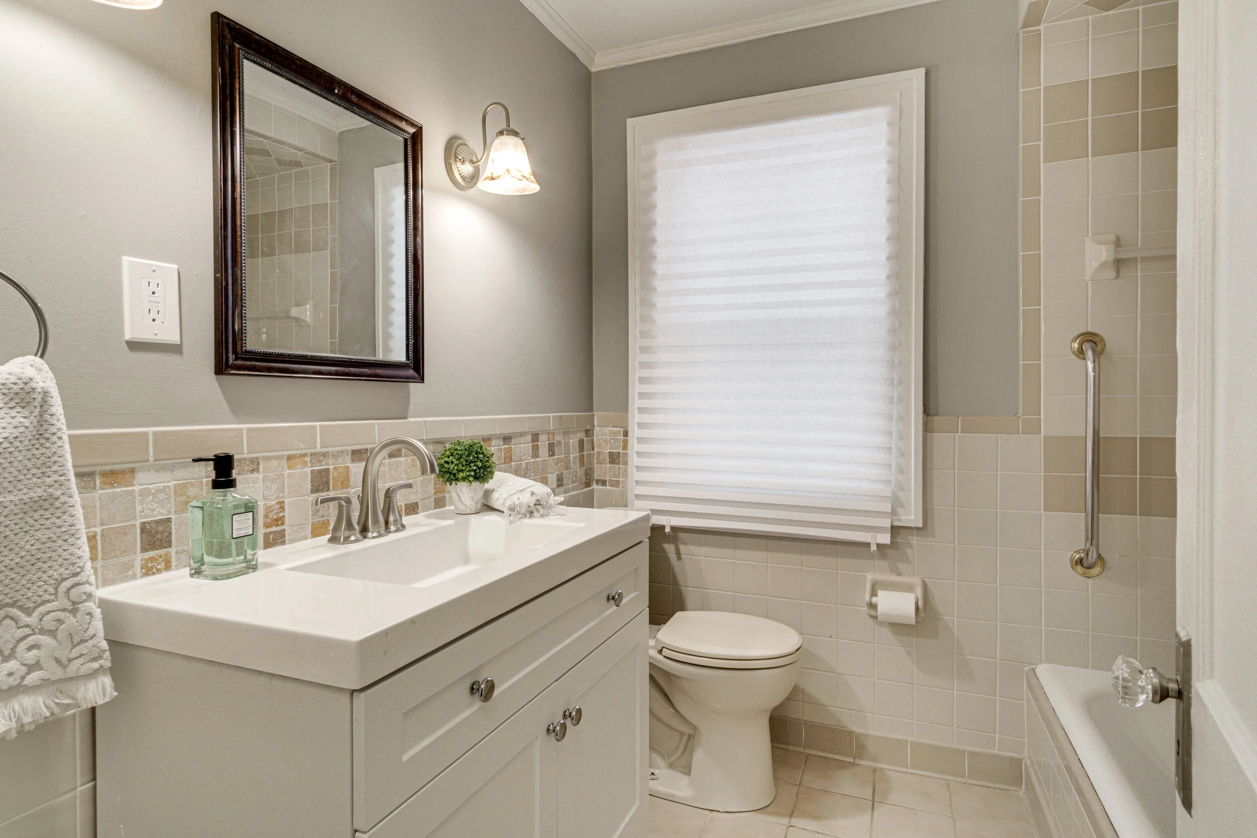 Interiors (29 of 51).jpg