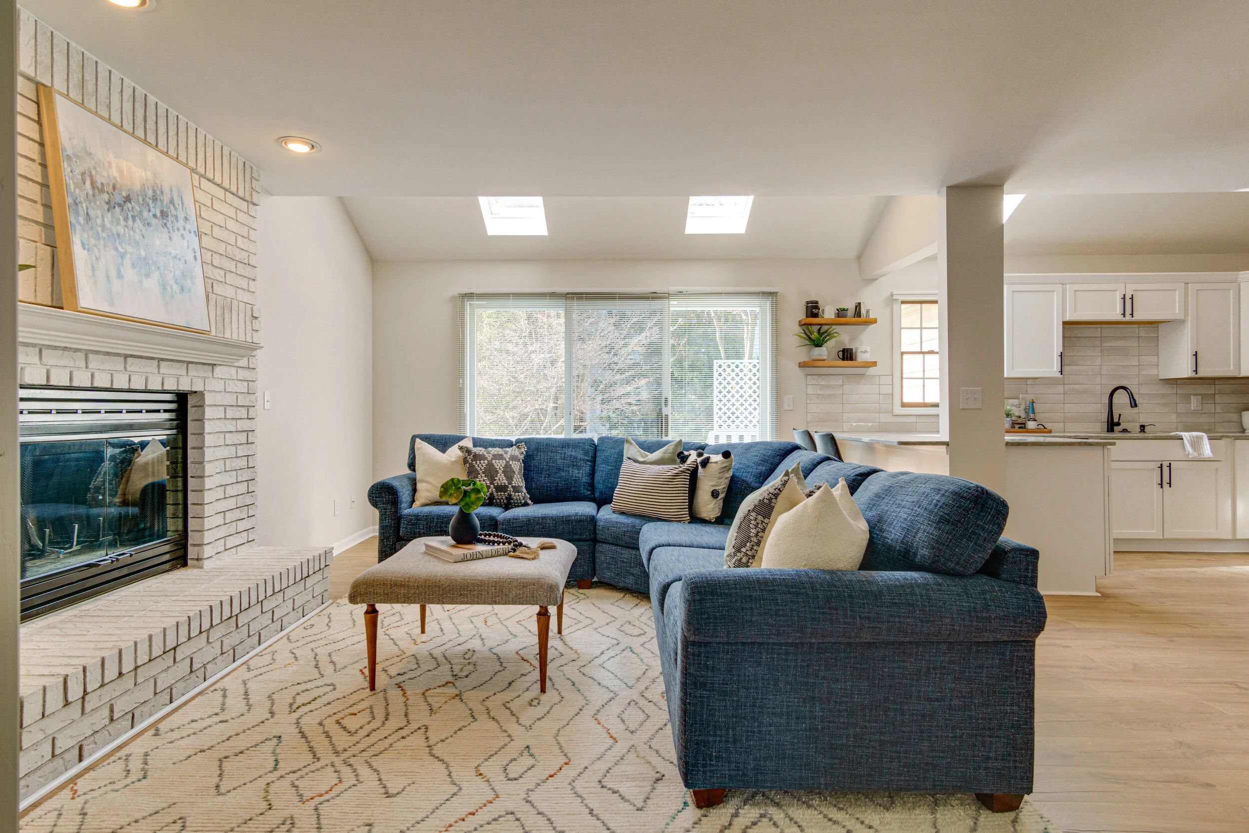 Interiors (11 of 58).jpg