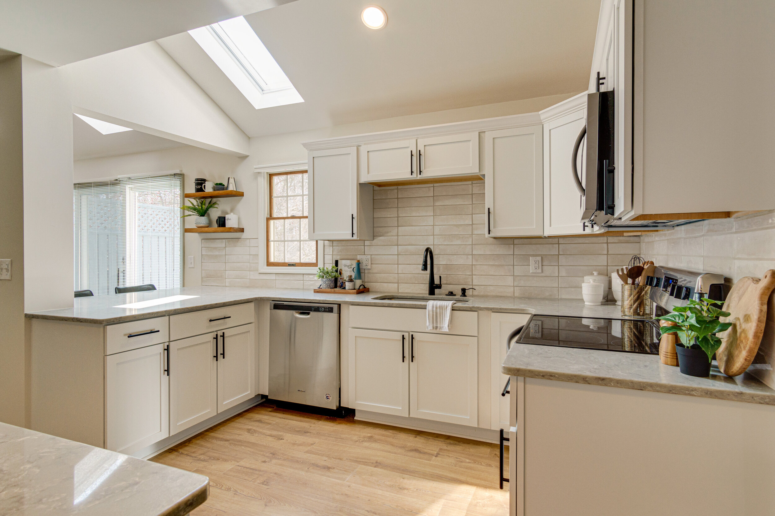 Interiors (21 of 58).jpg