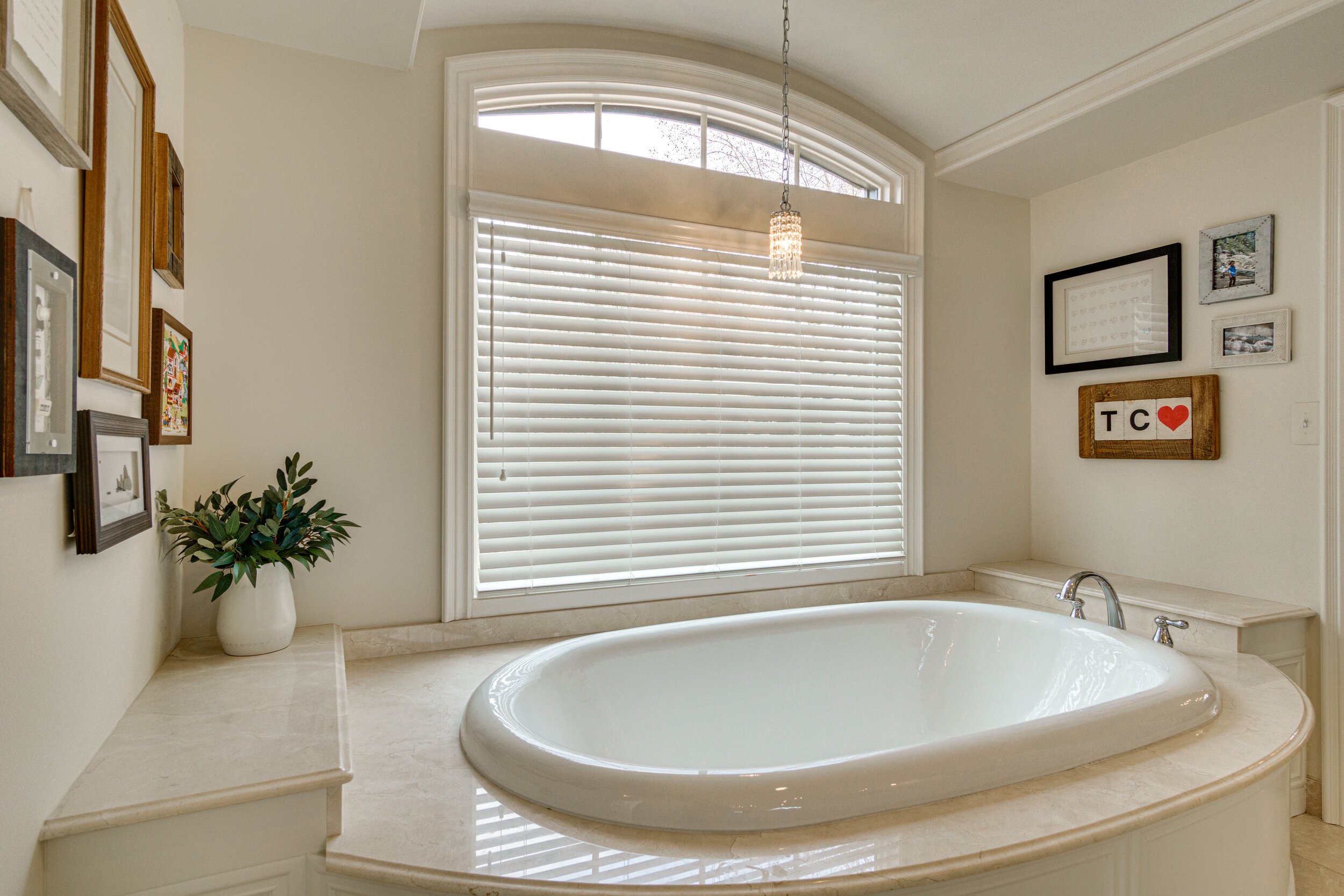 Interiors (76 of 81).jpg
