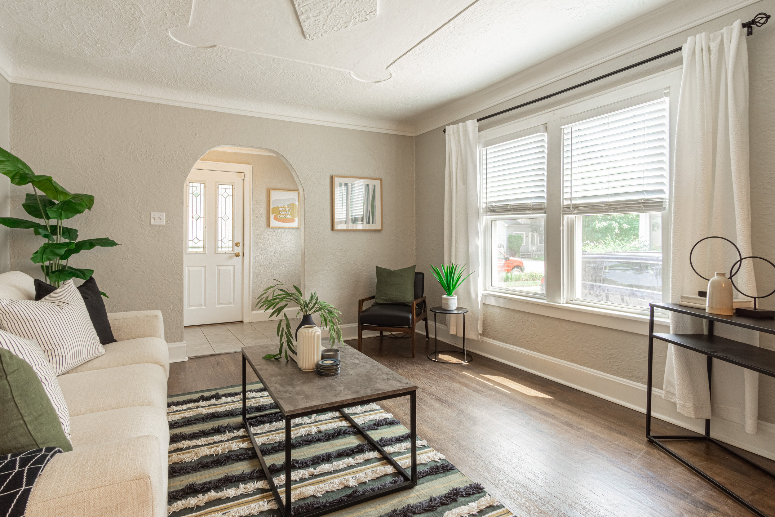 Interiors (3 of 41).jpg