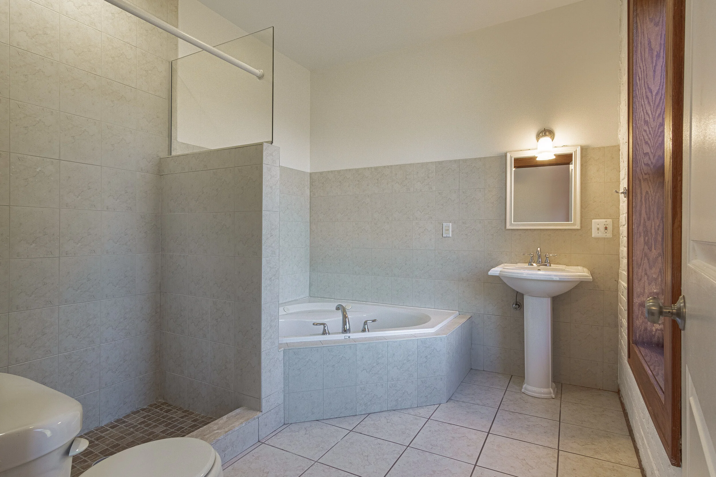 Interiors (16 of 28).jpg