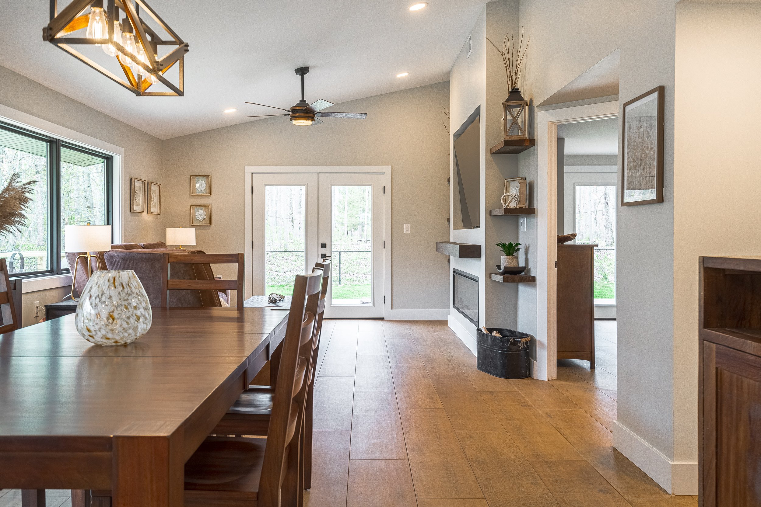 Interiors (8 of 39).jpg