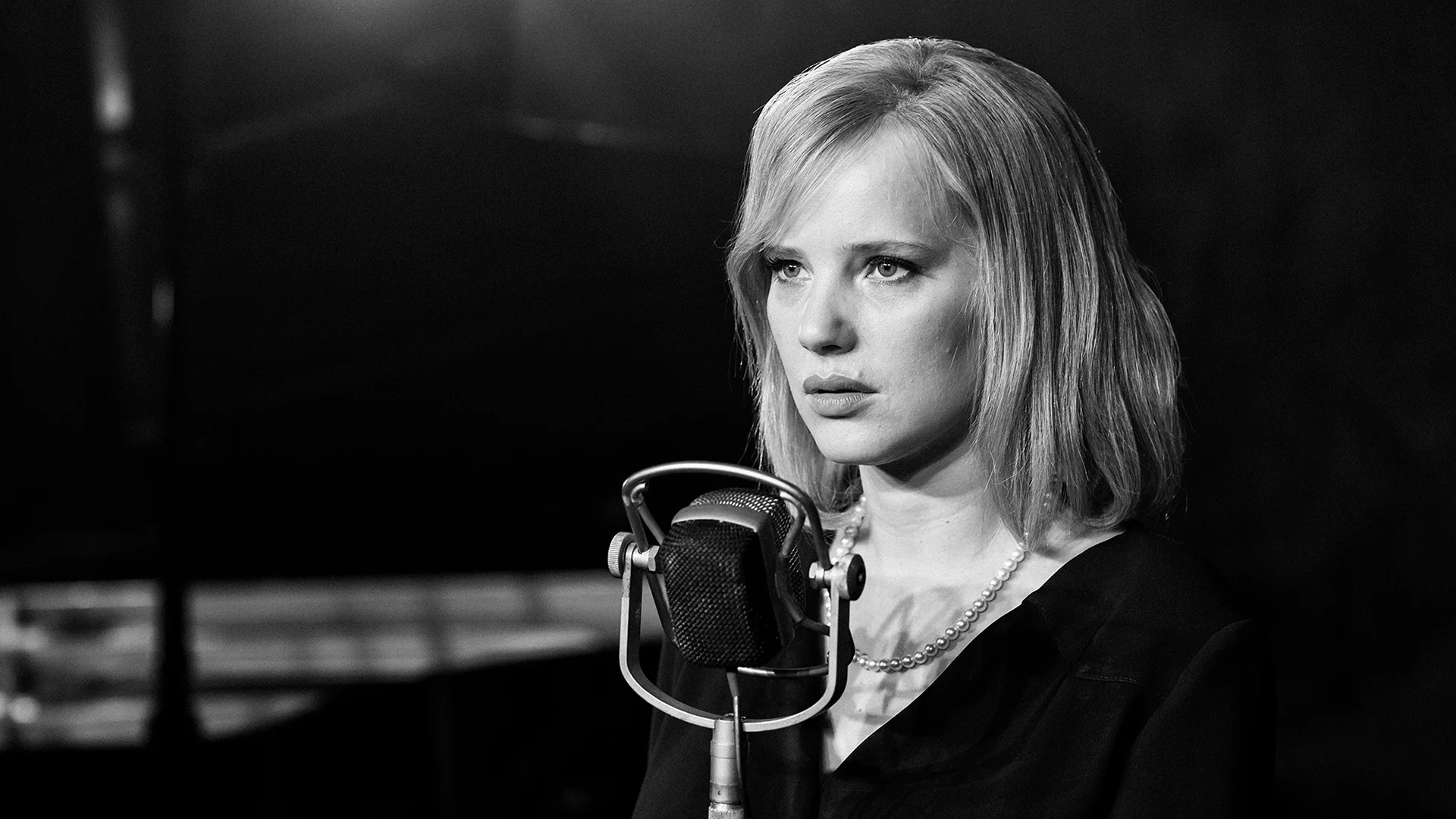 Joanna Kulig | Amazon Studios