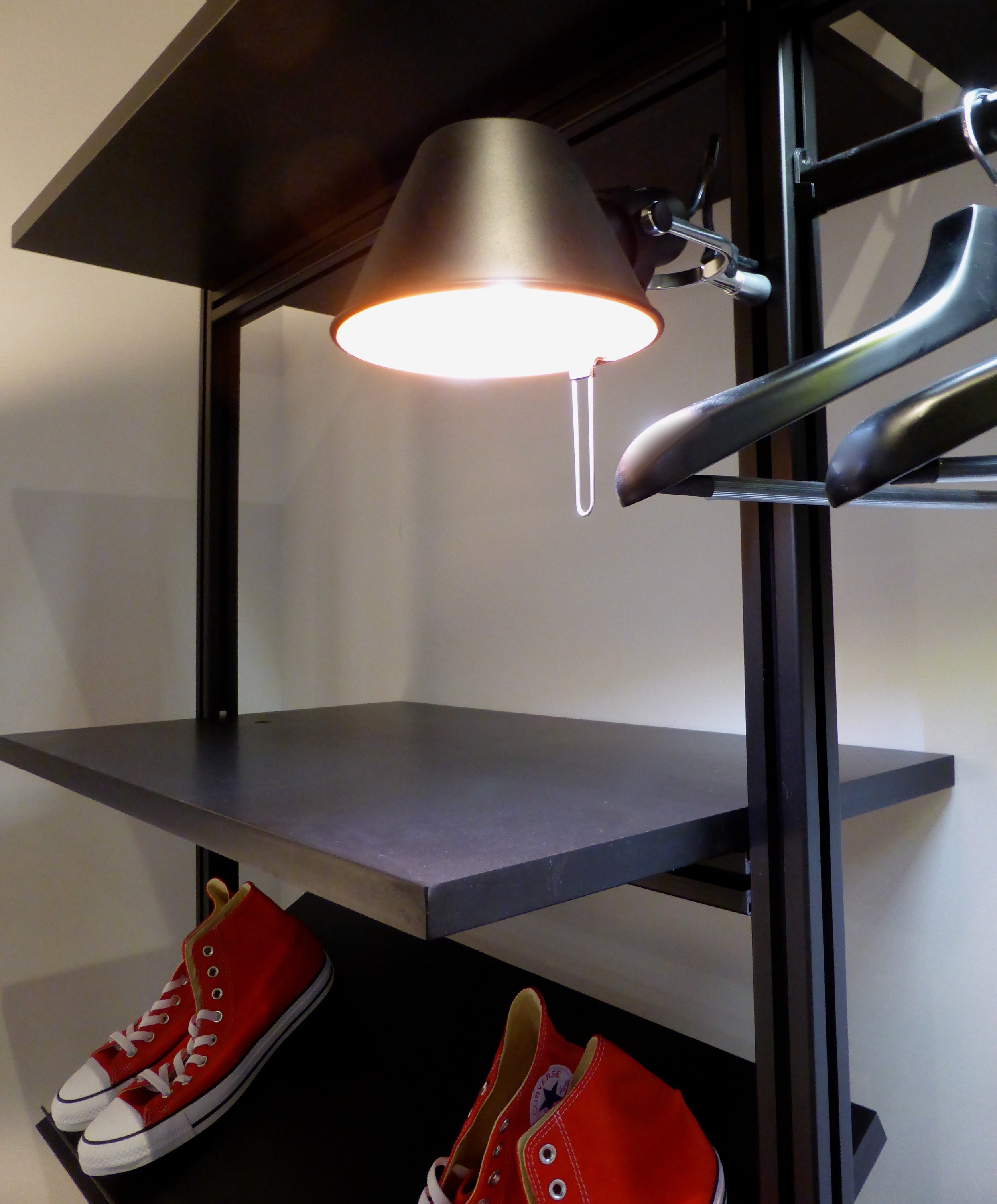 POL.closet00006.jpg