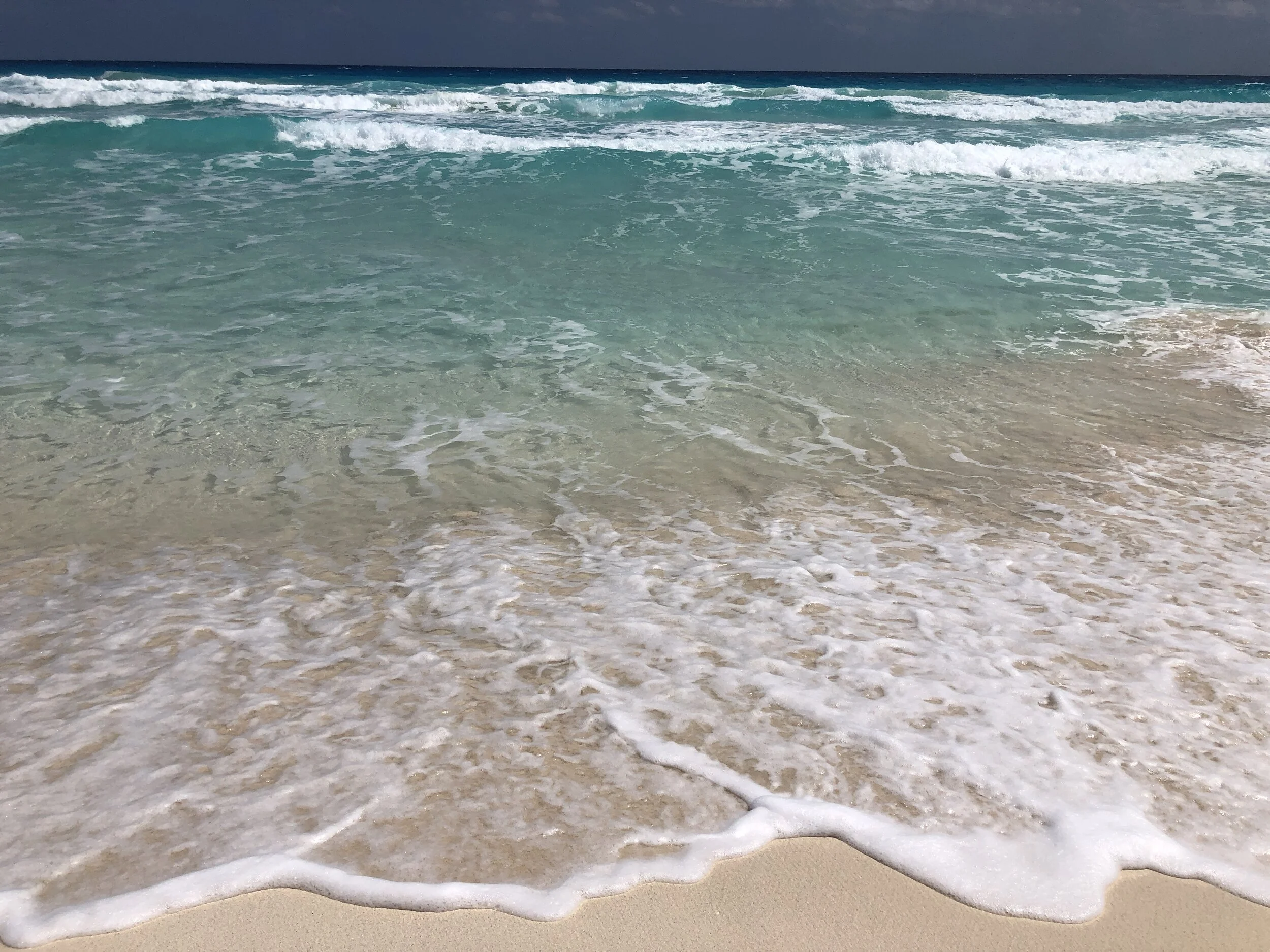 Grant Making New Friends in Cancun / They Hate Luke