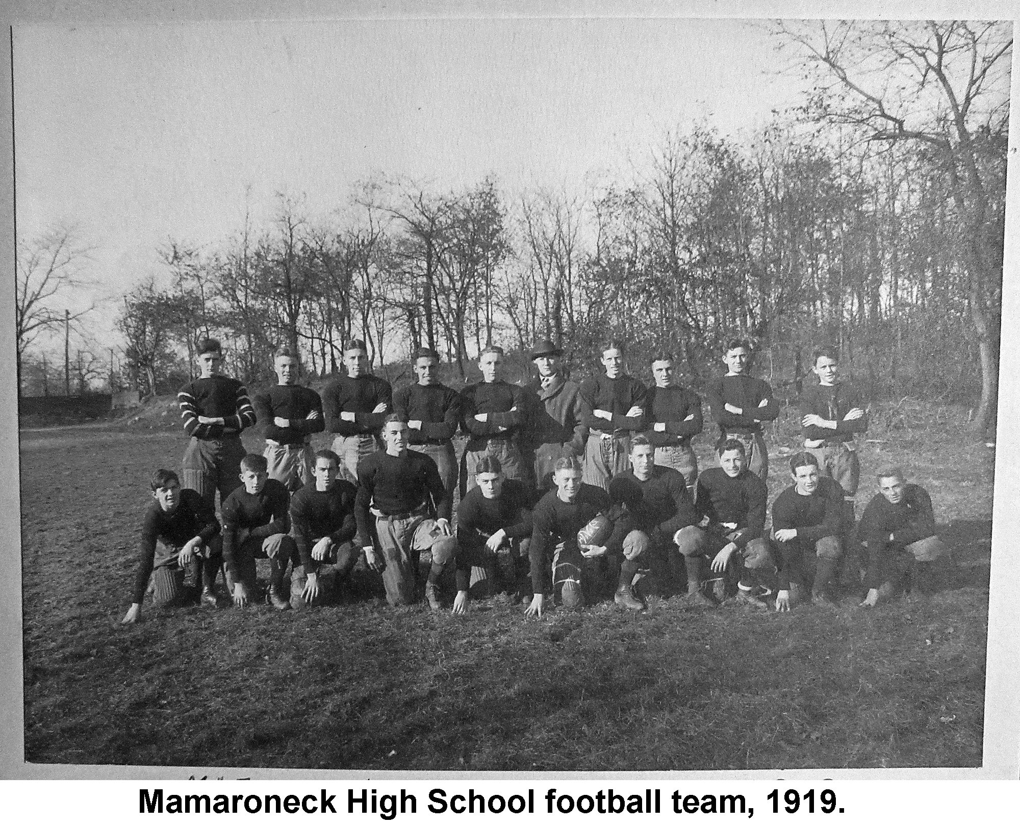 WD-38-B Mamaroneck High School football team 1919 captioned.jpg