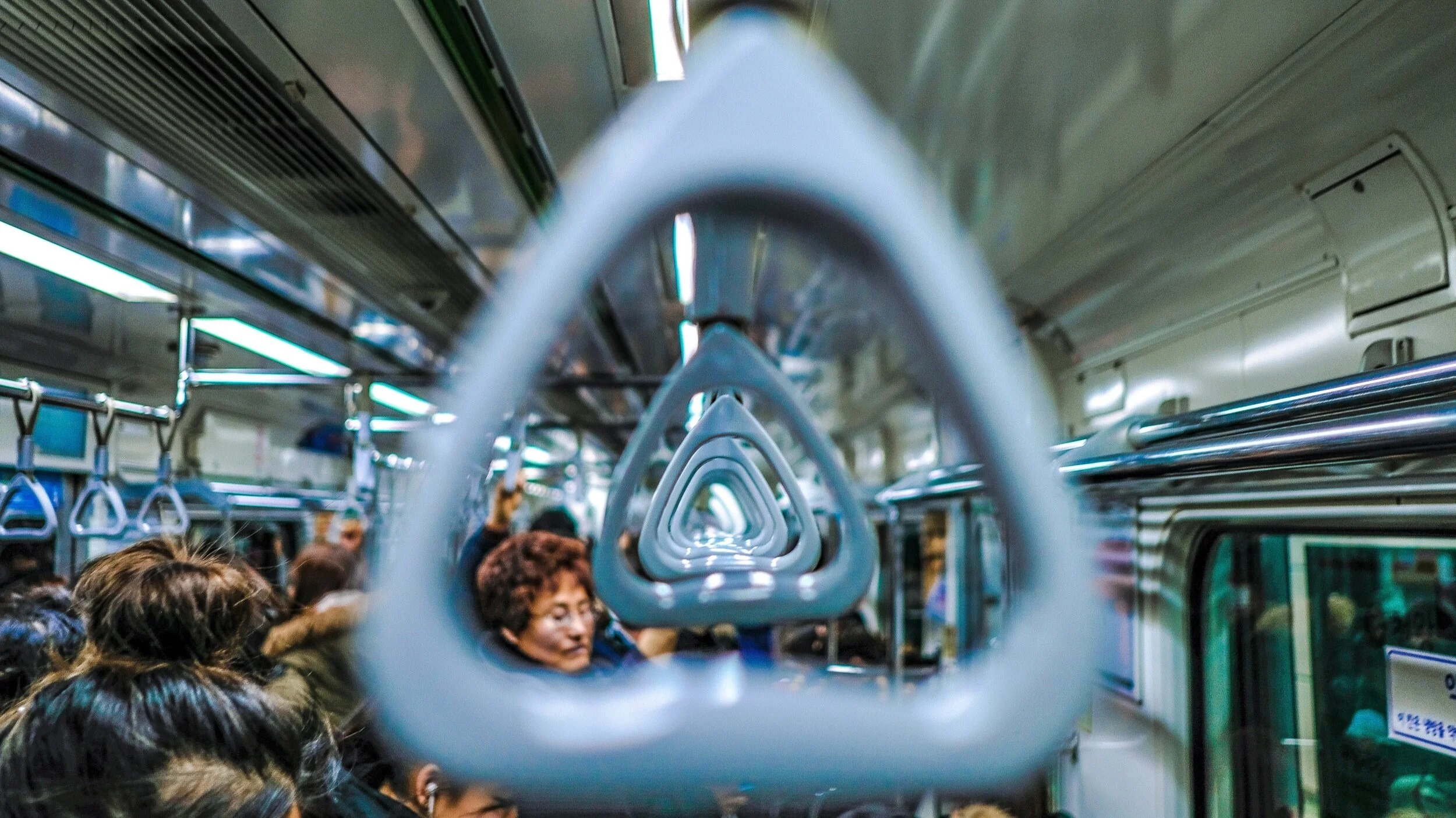 Parásito, el olor a pobre.