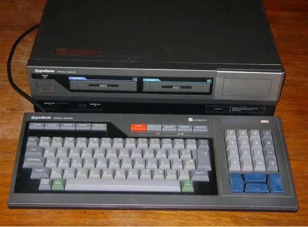MSX - Gradiente Expert (Foto: Reprodução/ Wikipedia )