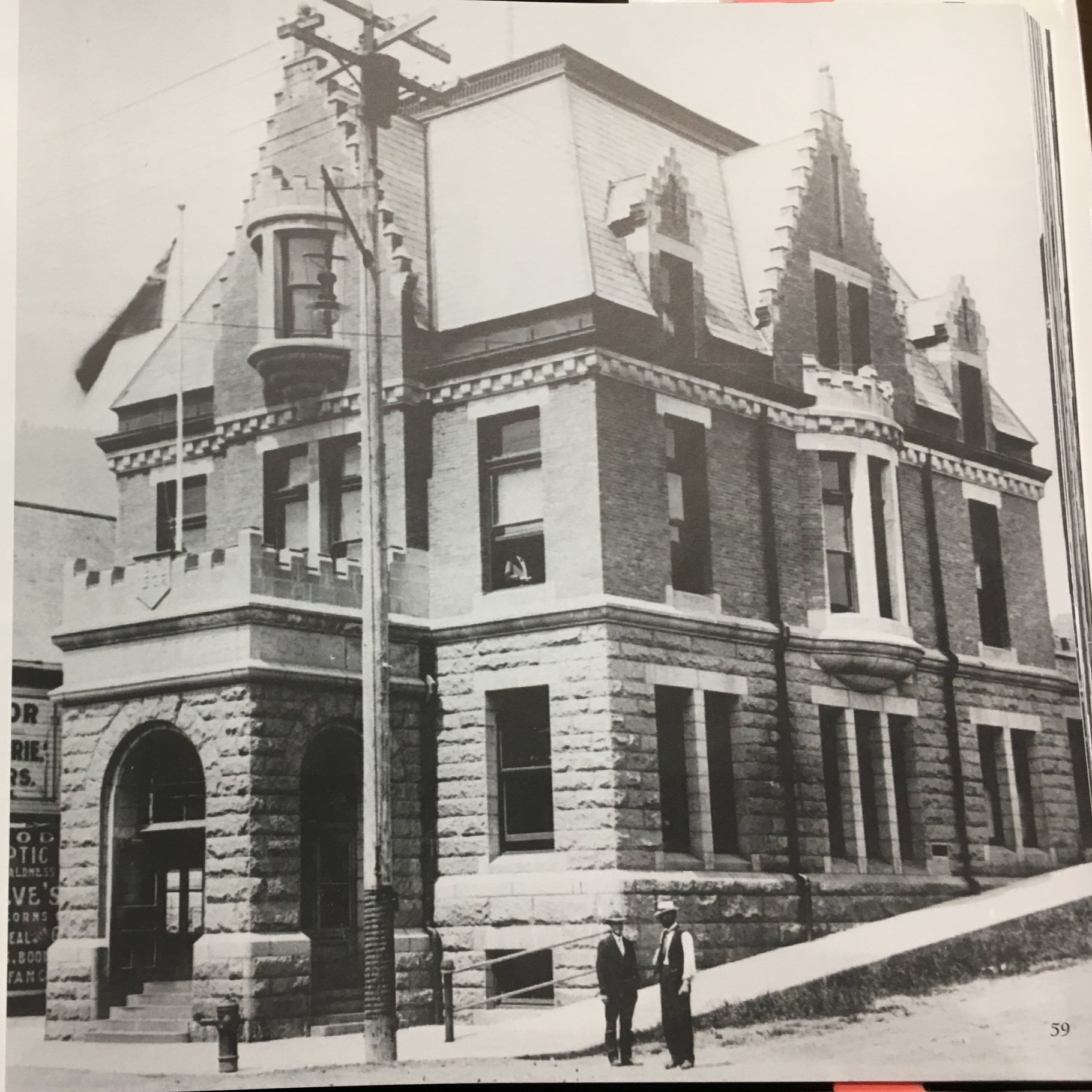 Rossland Post Office circa 1910 included the Customs Office.